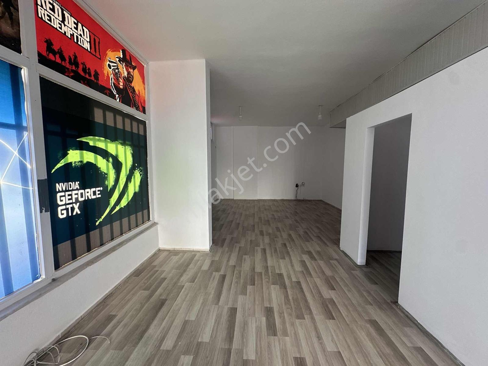 Alanya Merkez'de 75 M2 Kiralık Dükkan - Görsel 16