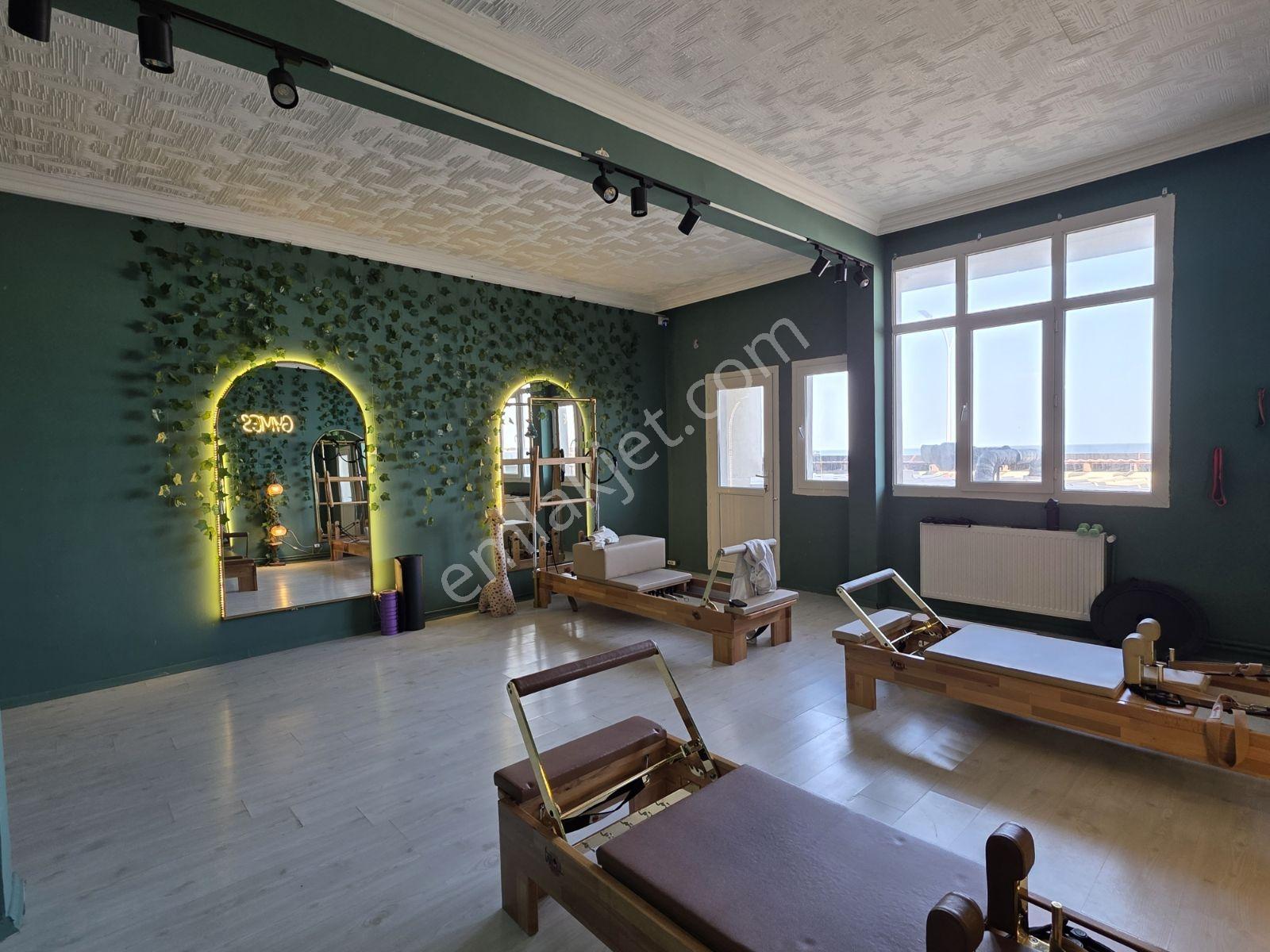 Güzelbahçe Yalı'da Denize Sıfır 1. Katta Kiralık İşyeri - Görsel 20