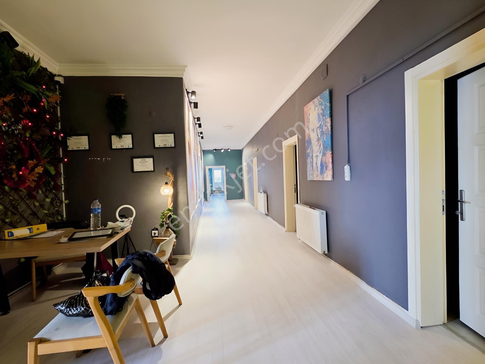 Güzelbahçe Yalı'da Denize Sıfır 1. Katta Kiralık İşyeri - Görsel 16
