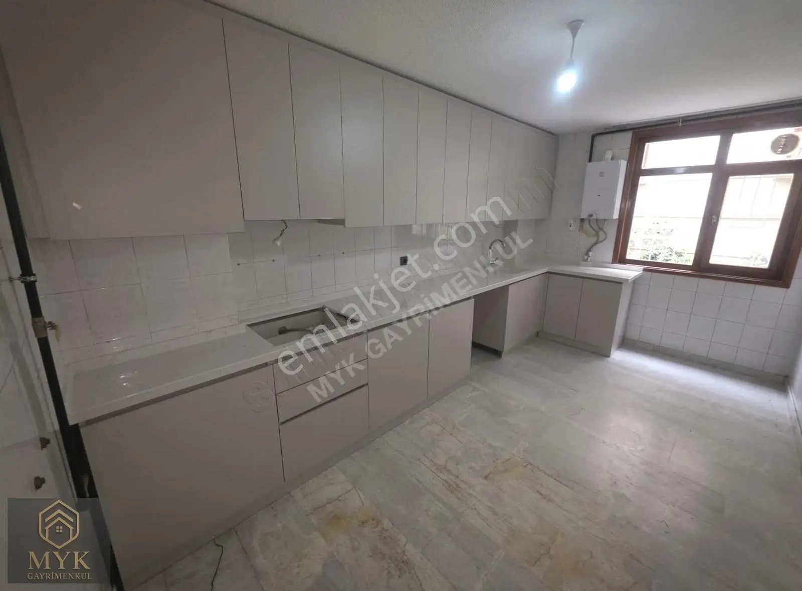 Ayrancı Kuzgun Cad. 140 M2 3+1 -1.kat Bahçe Çıkışlı Asansörlü - Görsel 2