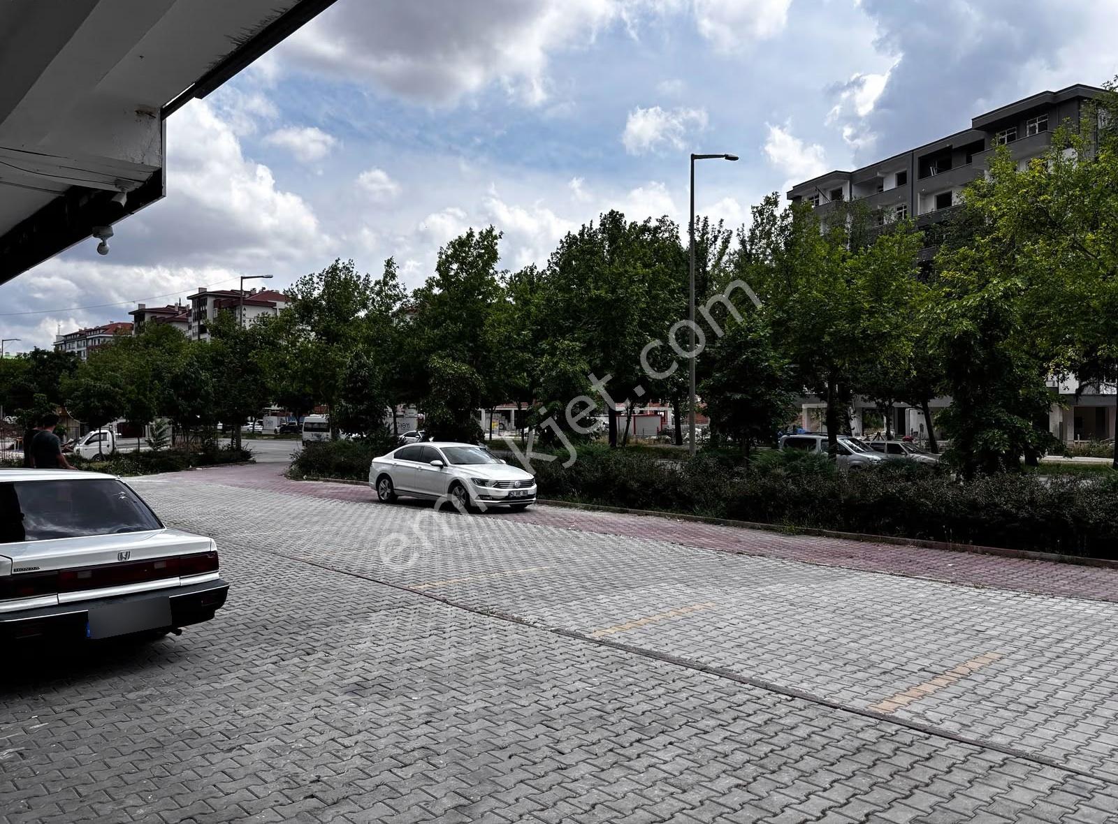 Fetih Cd. Hava Lojmaları Yakını Kiralık Dükkan - Görsel 7
