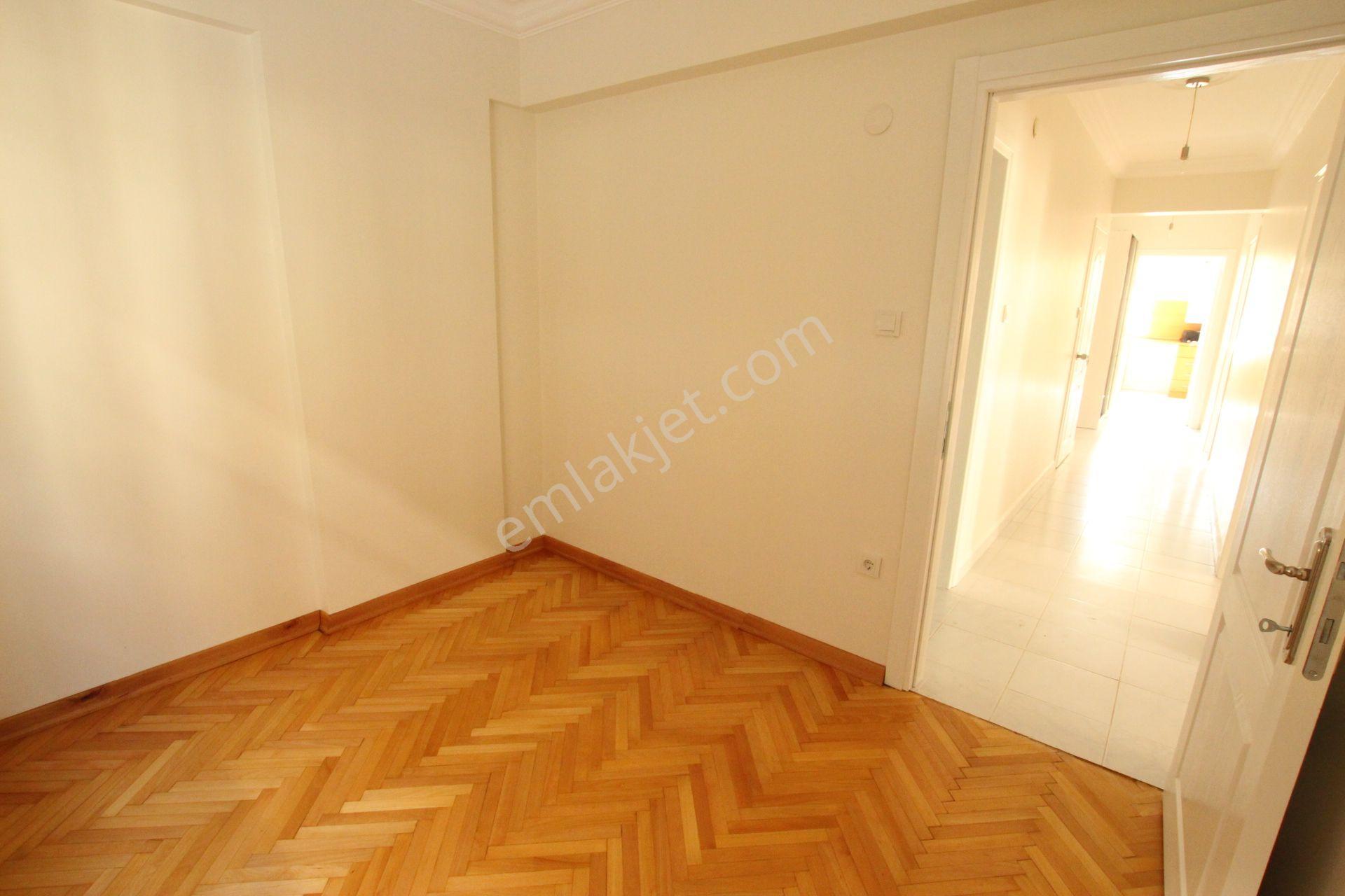 İdealtepe'de, Minübüse Yakın, Geniş, Ferah Temiz Kiralık 3+1 - Görsel 20