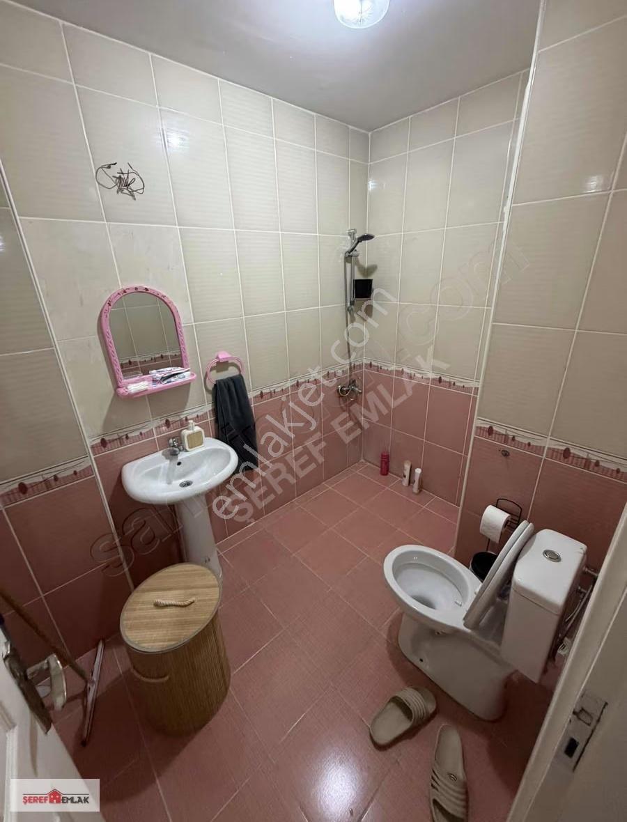 Giriş Kat 2+1 130 M² Bağlarbaşı Sonunda Balkonlu Daire - Görsel 3