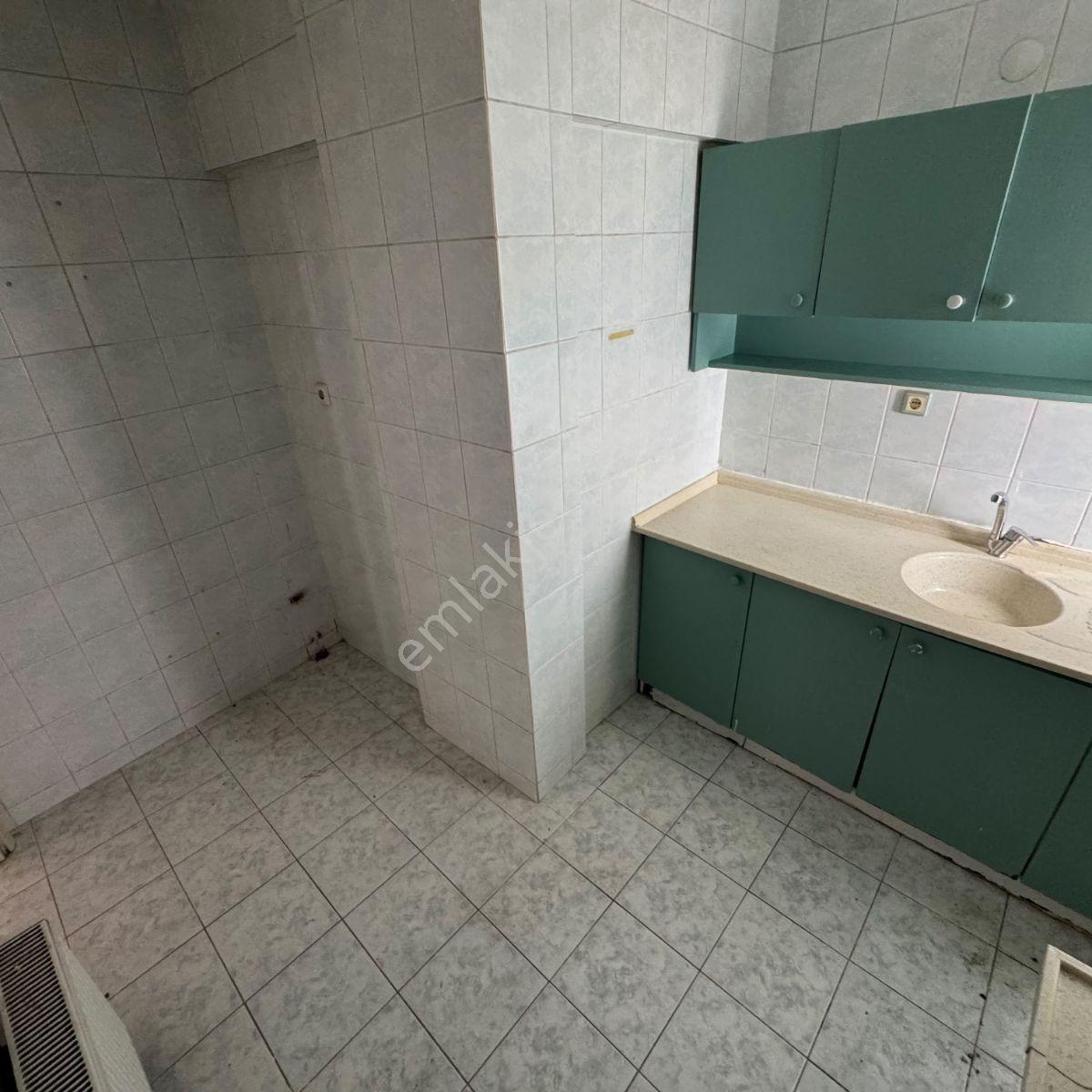 Çanakkale Merkezi Konum Geniş 2+1 Kiralık Daire - Görsel 19