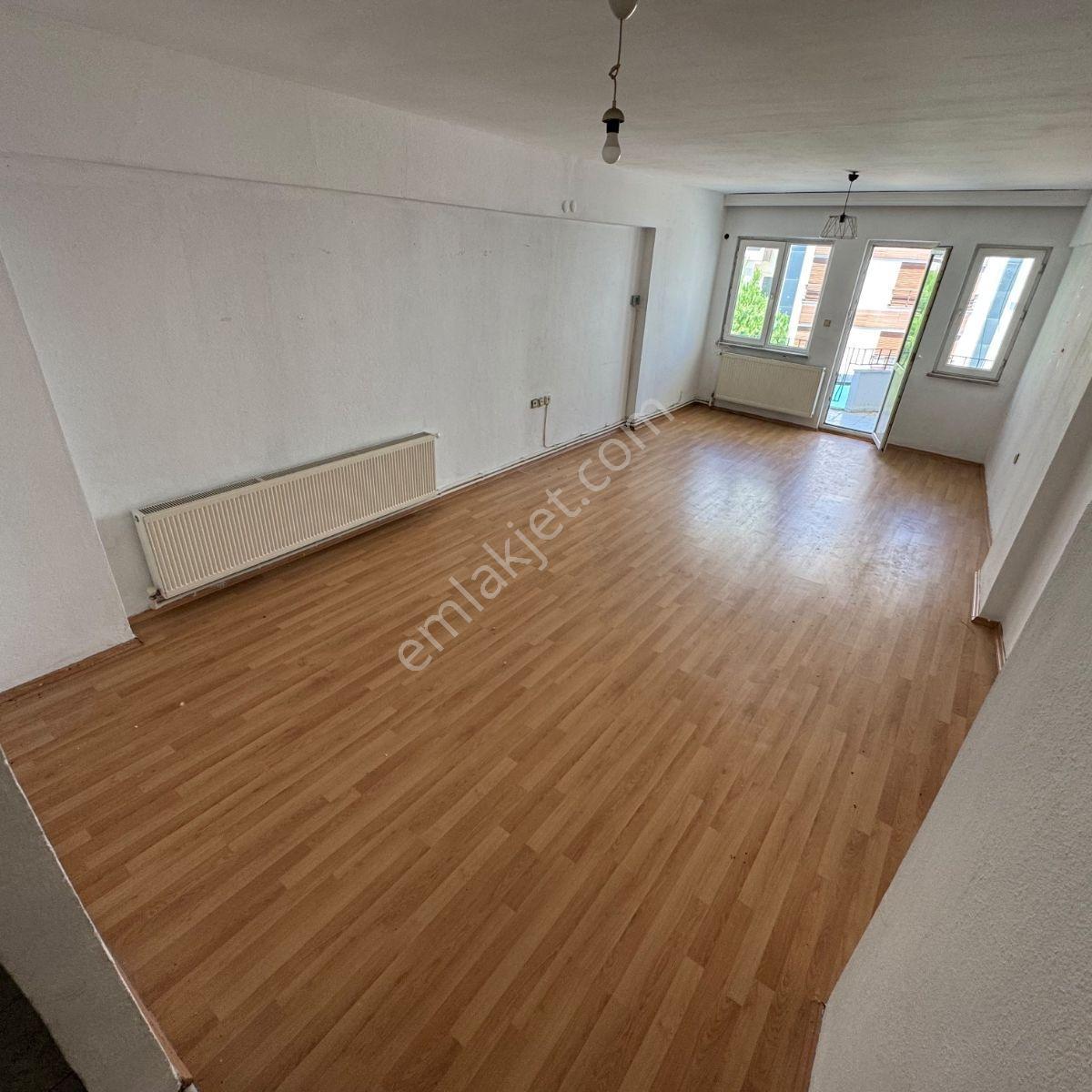 Çanakkale Merkezi Konum Geniş 2+1 Kiralık Daire - Görsel 13
