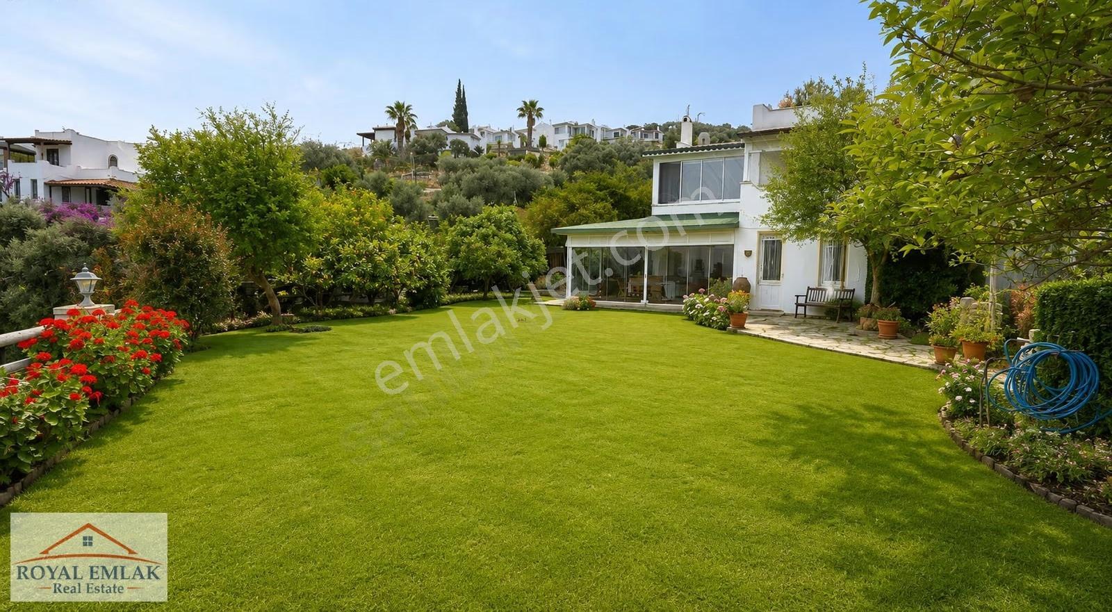 Muğla Güllük Yasemin Sitesinde Satılık Villa
