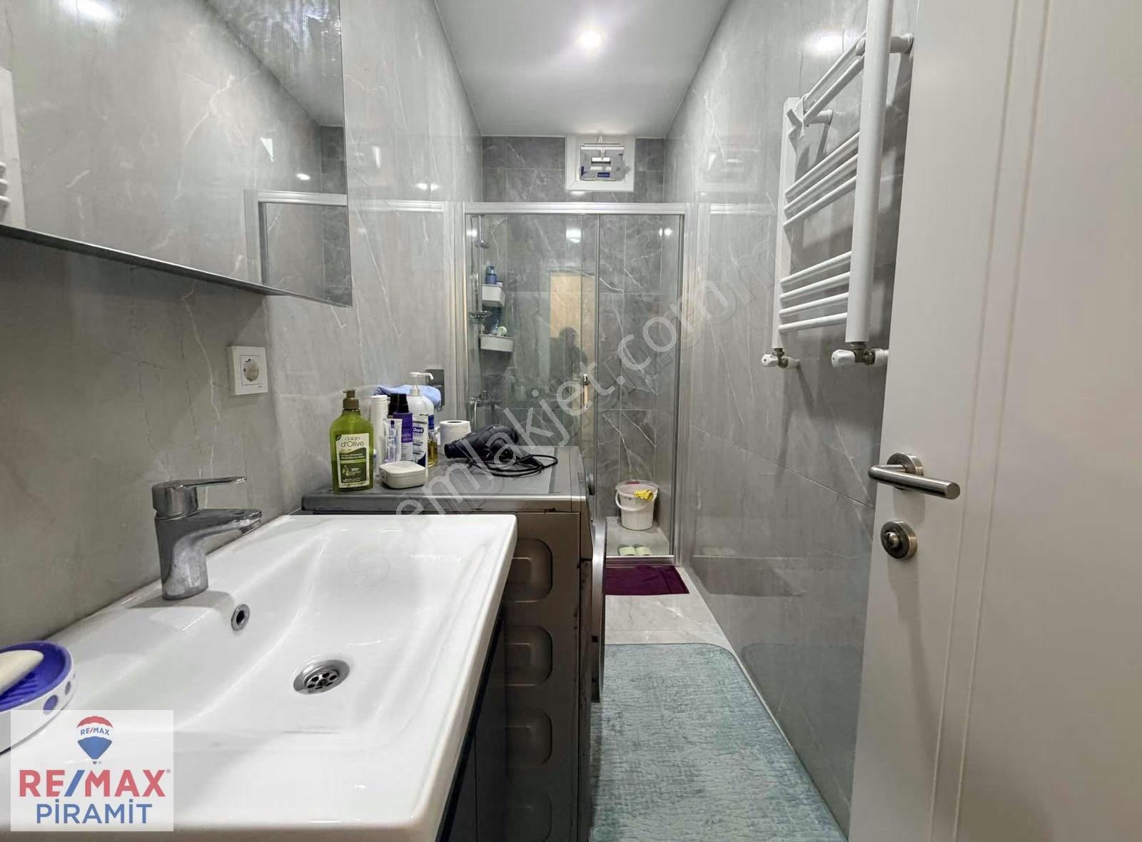 Acıbadem'de Harika Konumda Yeni Binada Kiralık 2+1 - Görsel 12