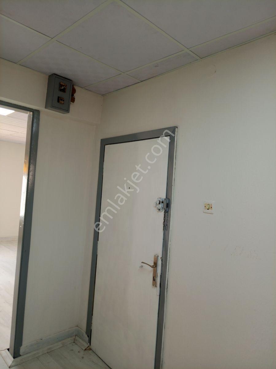 Çarşı Merkezde Satılık Ve Kiralık Ofisler - Görsel 16