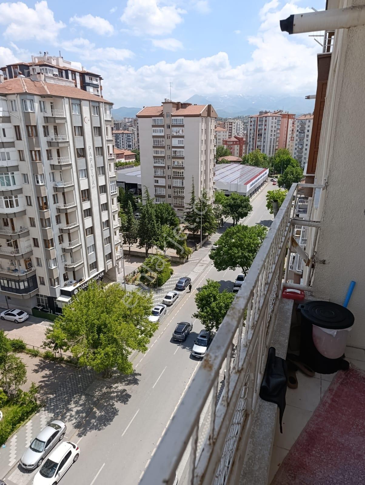 Aydınlıkevler'de Kaçırılmayacak Fırsat: Geniş Aileler İçin 5+1 D - Görsel 27