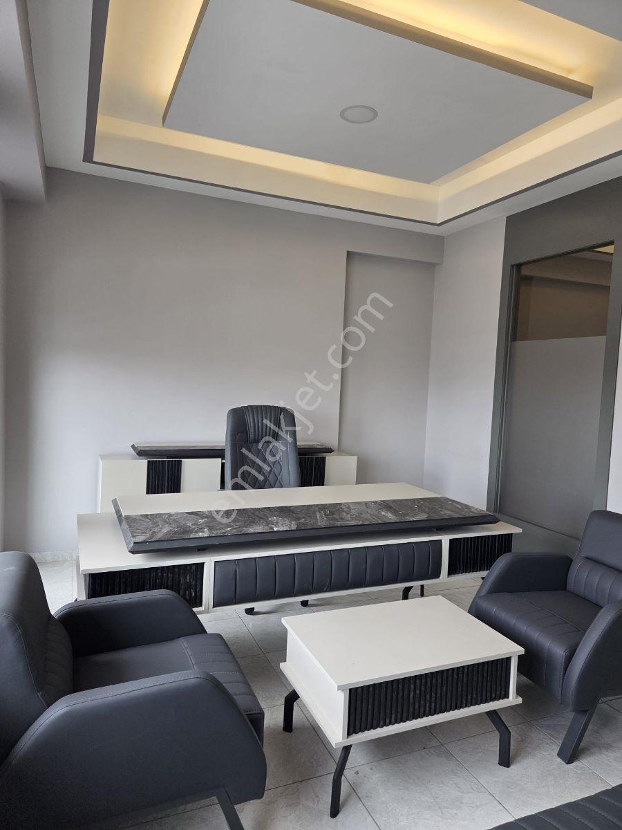 Şahin Plaza'da 2 Oda + Bağımsız Mutfak, Net 72 M2 Eşyalı Ofis - Görsel 21