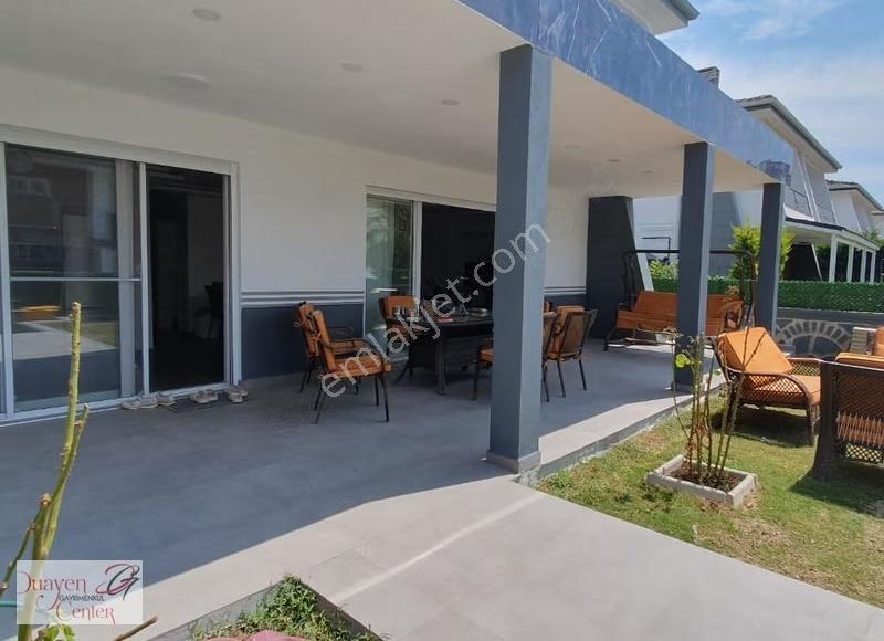 Kuşadası Değirmendere'de Havuzlu Site İçinde 4+1 Müstakil Villa - Görsel 18
