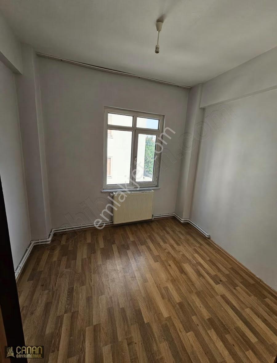 Pendik Bahçelievler Daire Ortaokul Karşısı Ş.fethide Kiralık 3+1 - Görsel 4