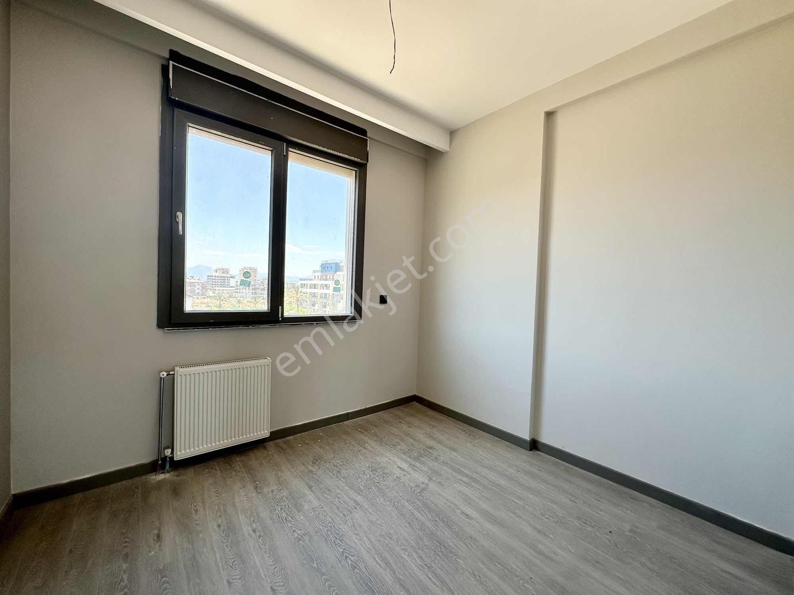Hadi Mostafapour'dan Site İçerisinde Ayrı Mutfak 2+1 Daire - Görsel 13
