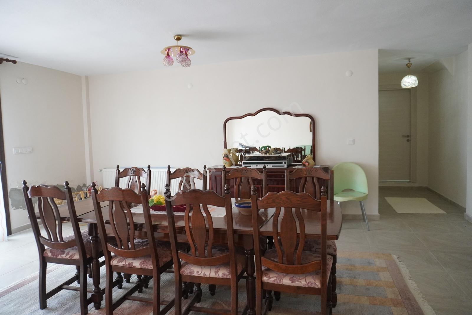 Seferihisar'da 1.548 M² Arsa İçinde Havuzlu Villa Plaja 8 Km!!! - Görsel 21