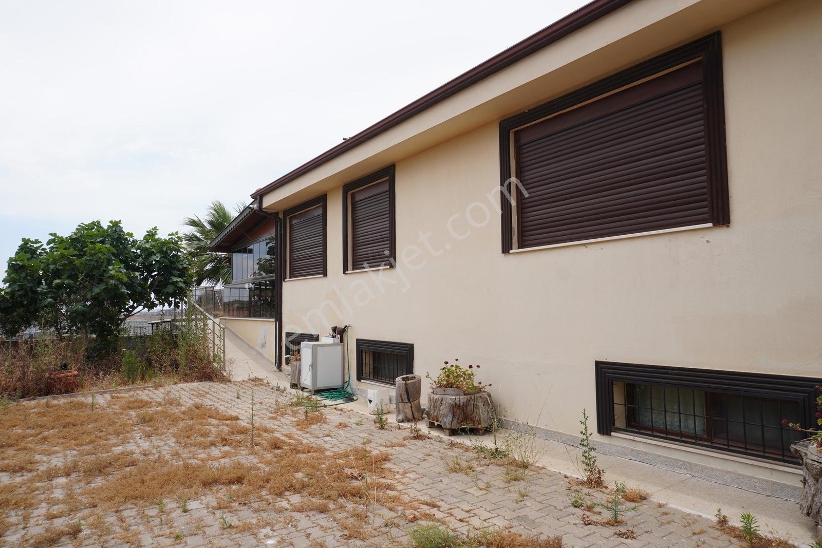 Seferihisar'da 1.548 M² Arsa İçinde Havuzlu Villa Plaja 8 Km!!! - Görsel 27