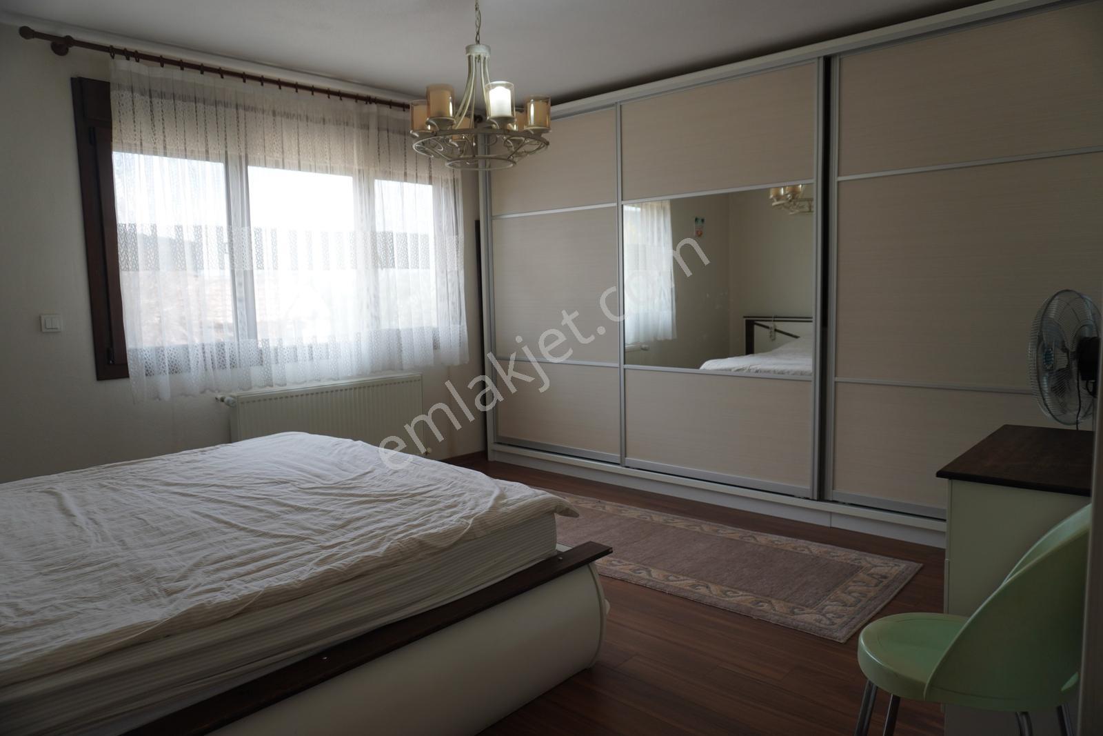 Seferihisar'da 1.548 M² Arsa İçinde Havuzlu Villa Plaja 8 Km!!! - Görsel 10
