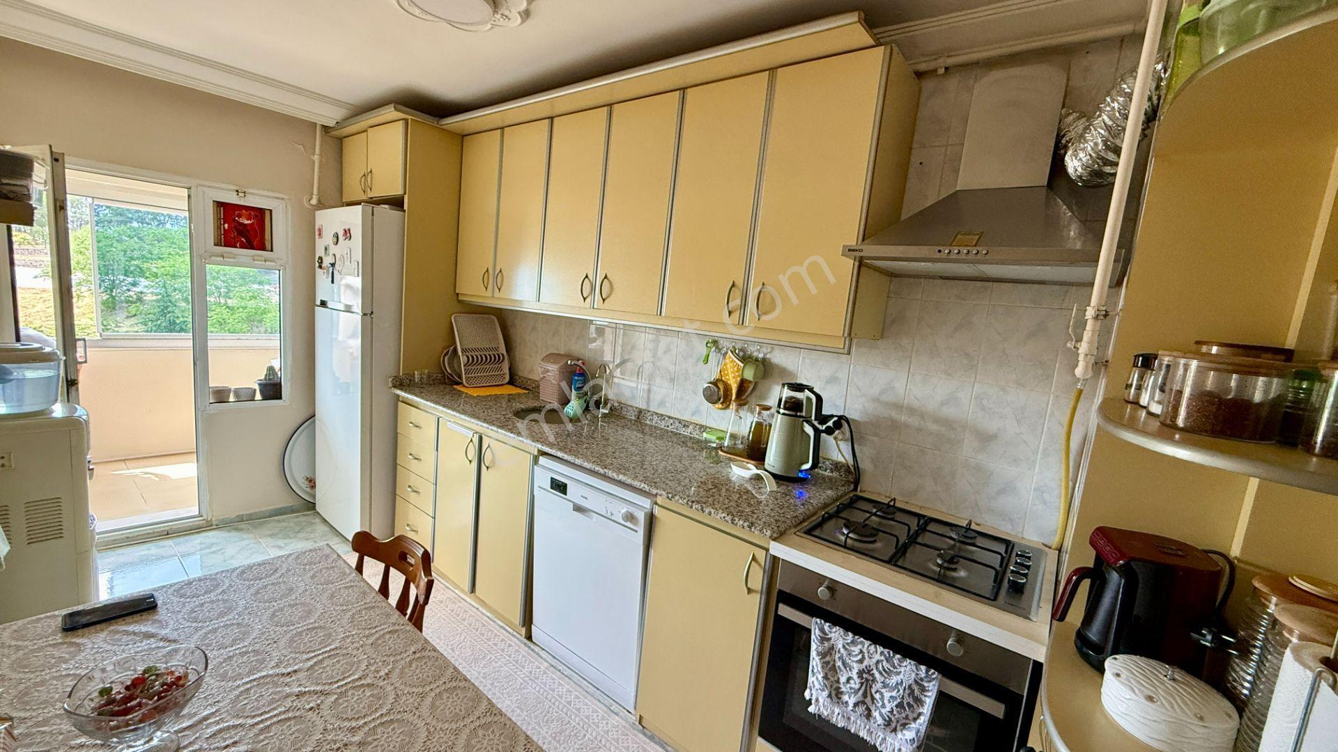 Çiğli Egekent Pazaryeri Yanı – Önü Açık, Konforlu Ve Bakımlı 3+1 Satılık Daire - Görsel 2