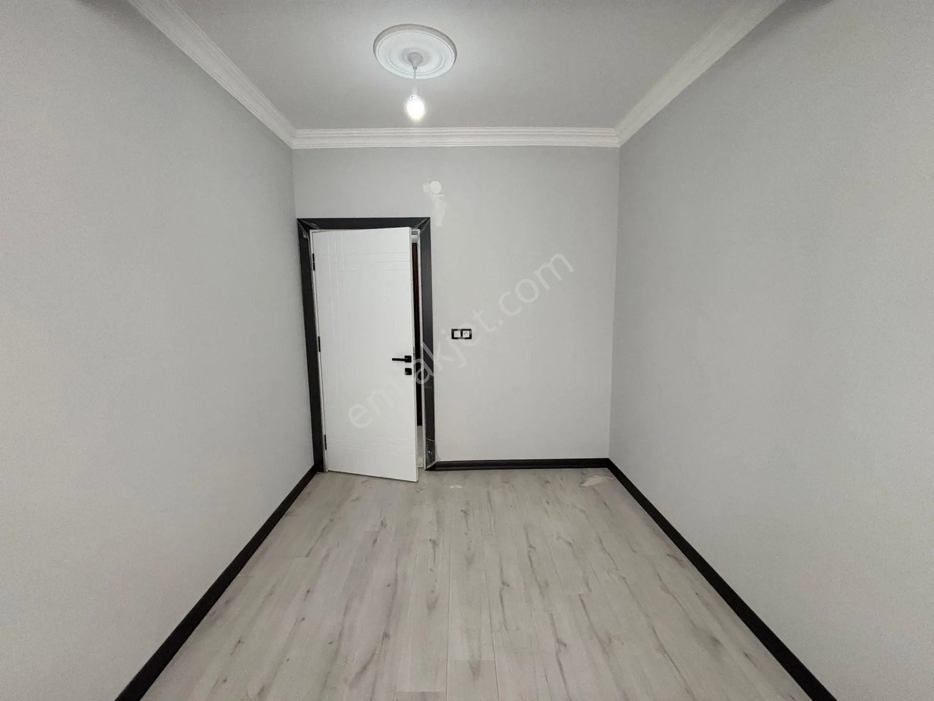 **eryıldız İnşaat'tan**fevzipaşa Merkezi Konumda İskanlı K.otoparklı Sıfır Lüks 2+1 - Görsel 24