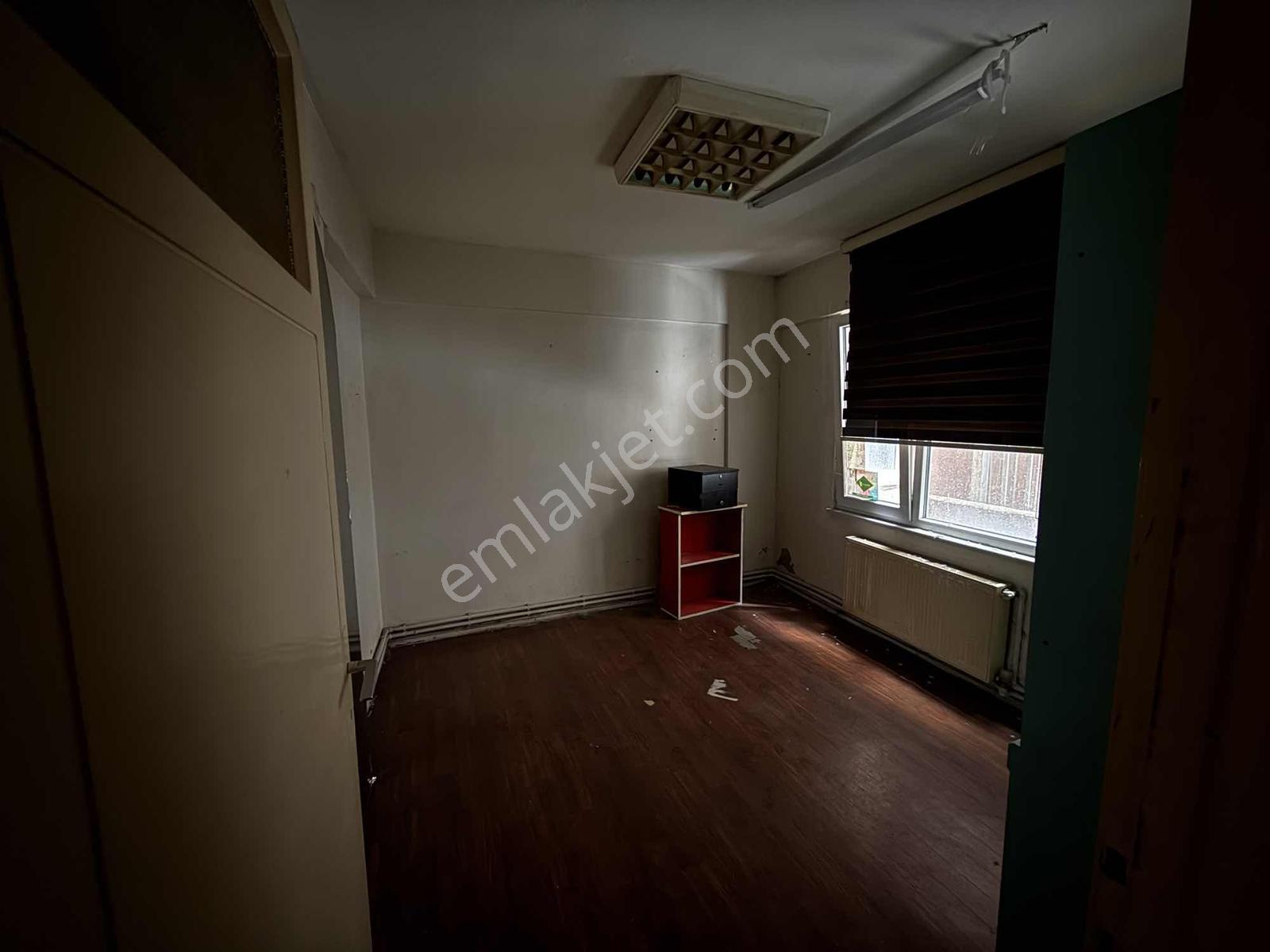 Heykel Ziraat Bankası Aralığında Kiralık İşyeri - Görsel 16