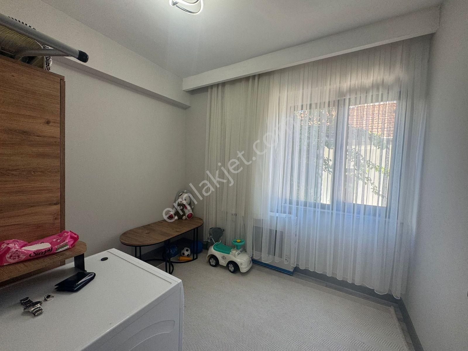 Kapaklı Merkezi Konumda Memur Kiracılı Satılık Daire - Görsel 29