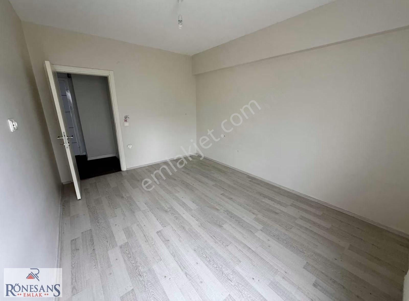 Rönesans Emlaktan Havuzlu Sitede Ulaşıma Yakın Kiralık 2+1 - Görsel 9