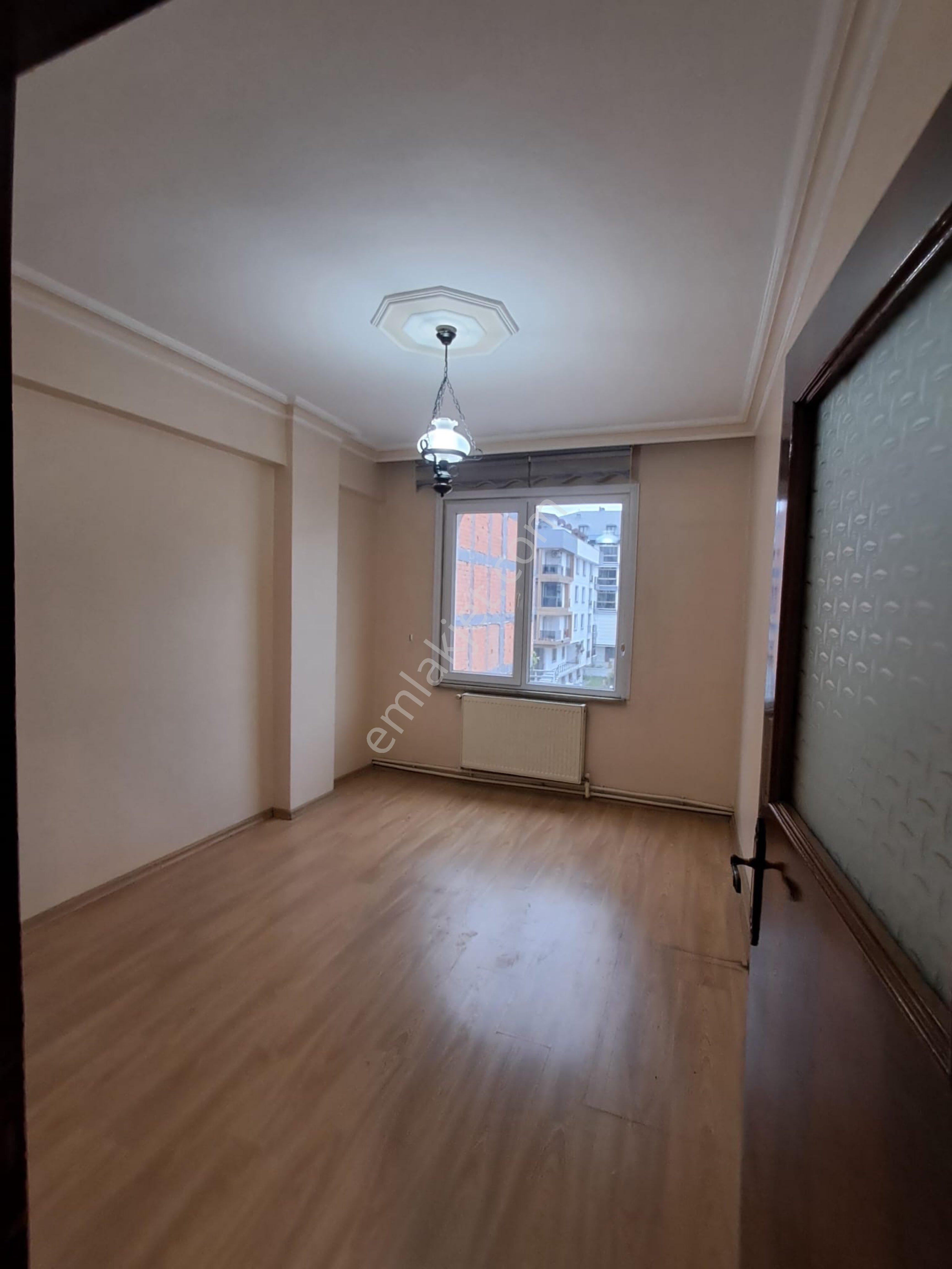 Denizköşklerde 3+1 Sağlam Binada 150m2 Kiralık 2.kat Temiz Bakımlı Daire - Görsel 17
