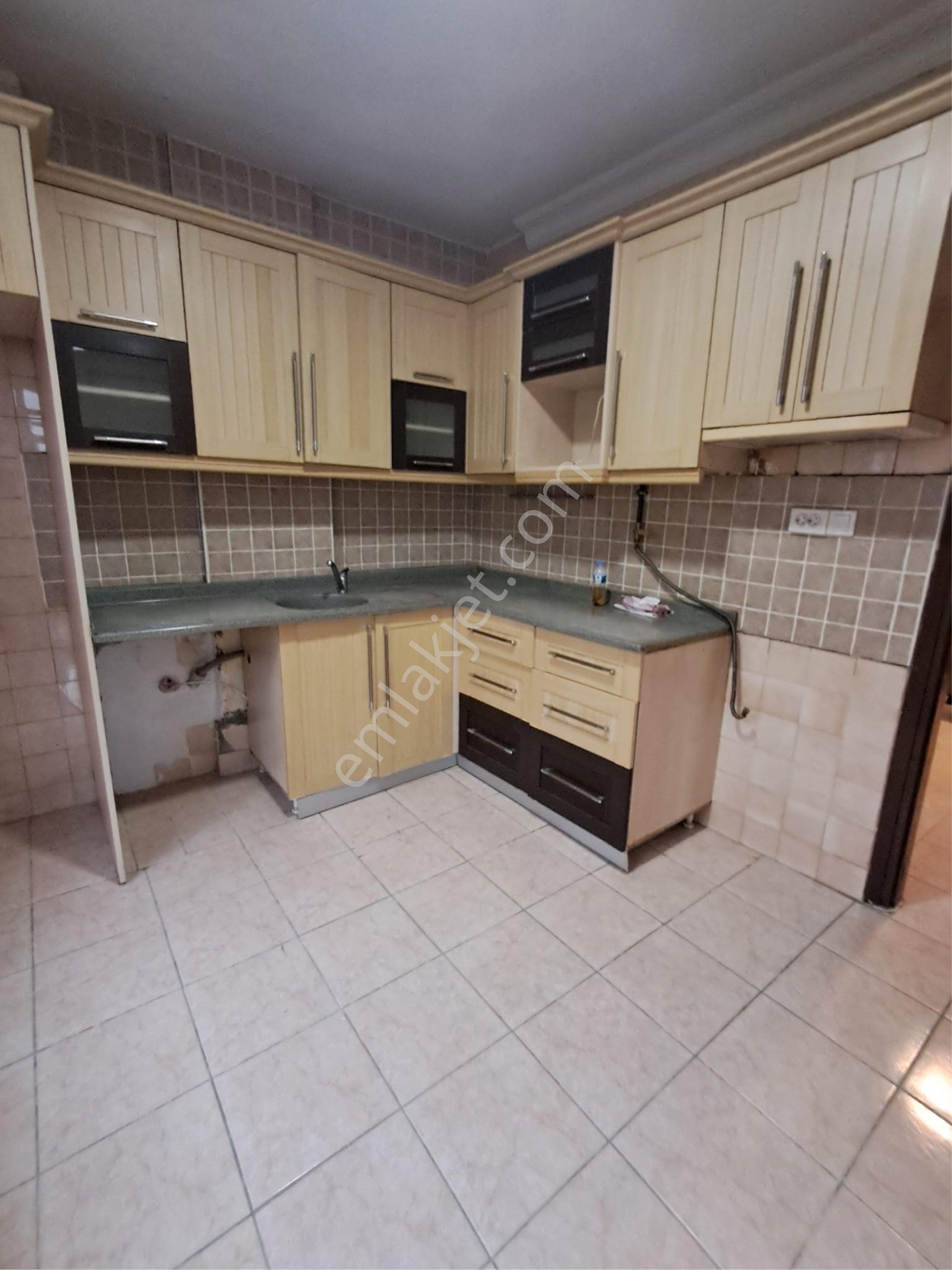 Denizköşklerde 3+1 Sağlam Binada 150m2 Kiralık 2.kat Temiz Bakımlı Daire - Görsel 21
