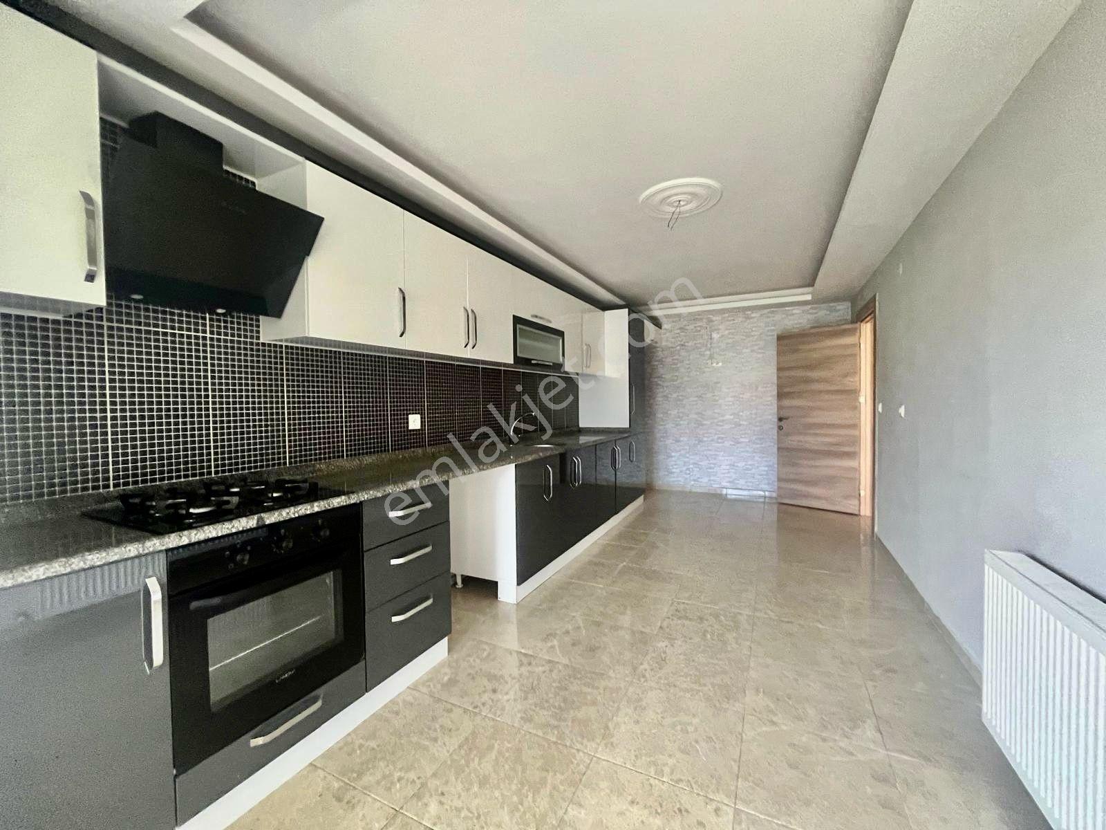 ꧁ay Emlaktan꧂ Edremit Cennetayağında Ön Cephe Arakat Asansörlükapalı Otoparklı Satılık 4+1 Daire - Görsel 3