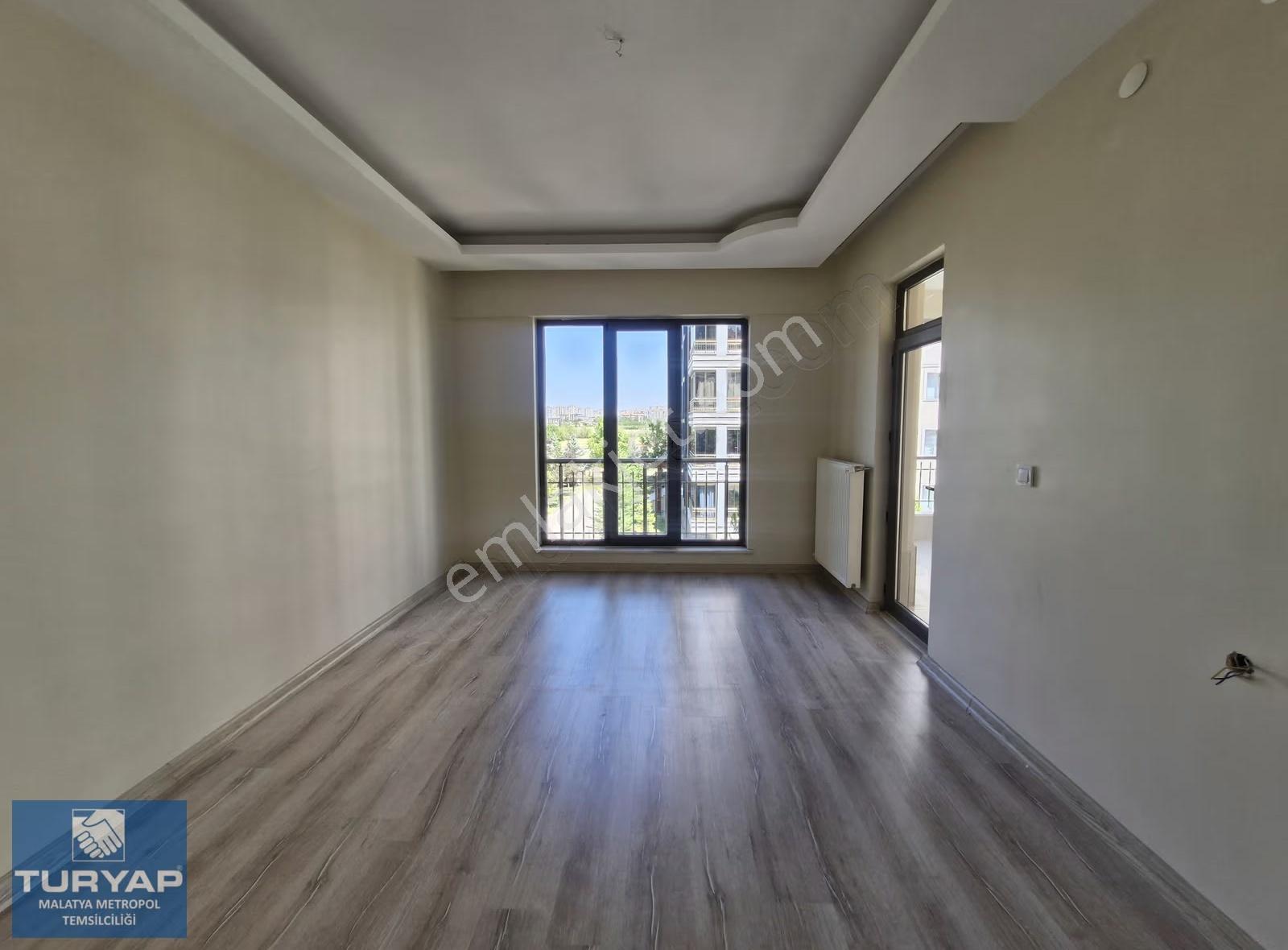 Turyap Metropol'den Bostanbaşında Kiralık 3+1 Daire - Görsel 13