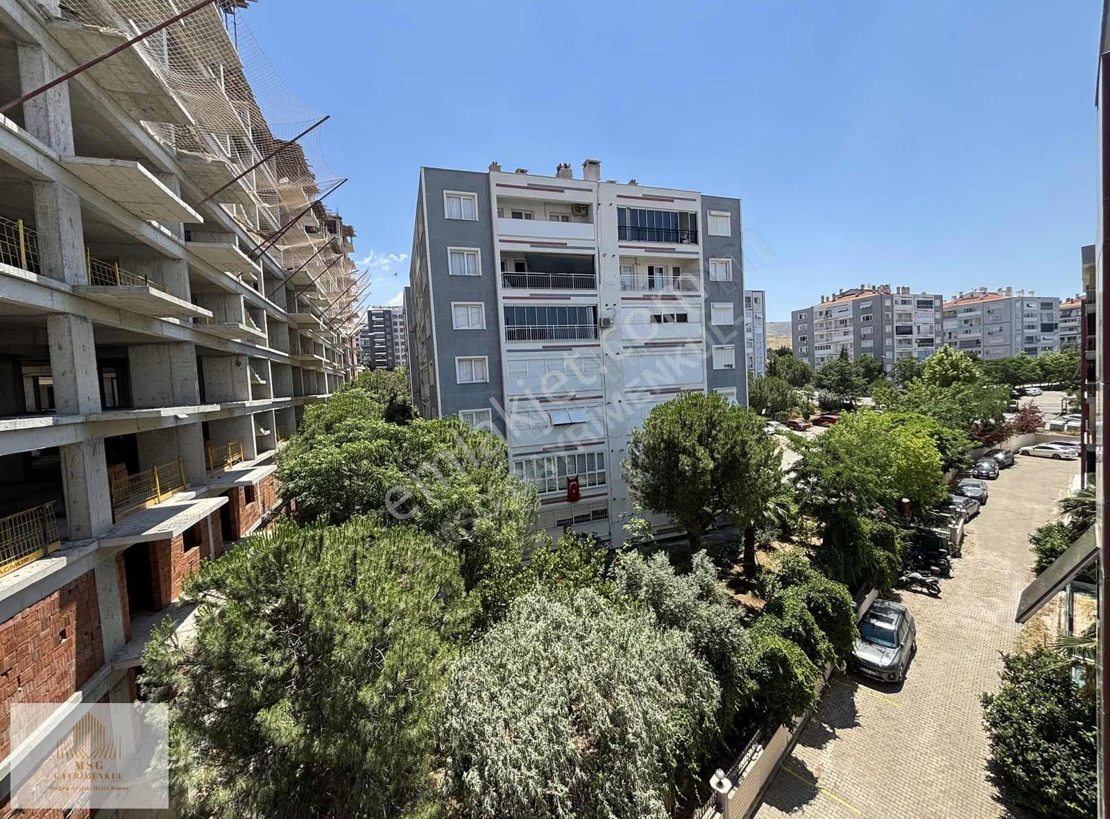 Msg'den Menemen Mermerciler Sitesi'nde Havuzlu, Otoparklı Daire - Görsel 32