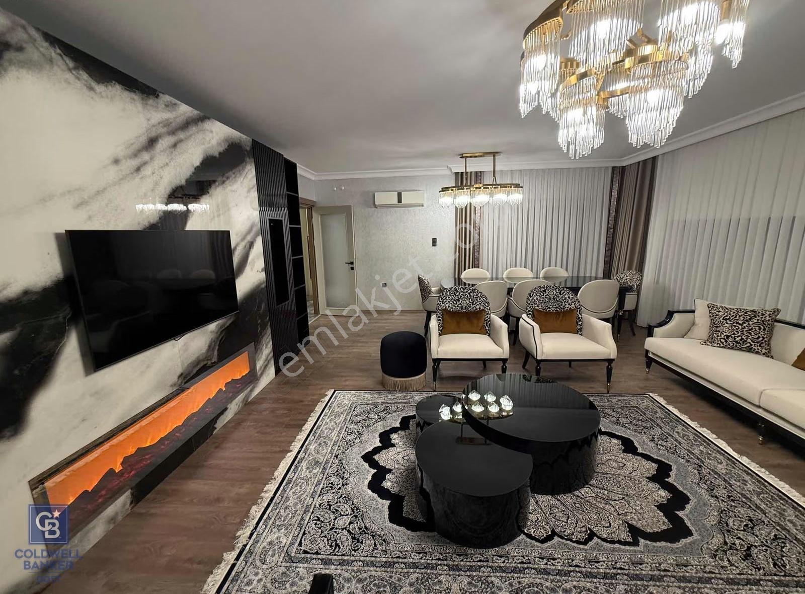 Gaziemirde Havuzlu Sitede 181 M² Geniş Kullanım Alanlı 3+1 Daire - Görsel 4