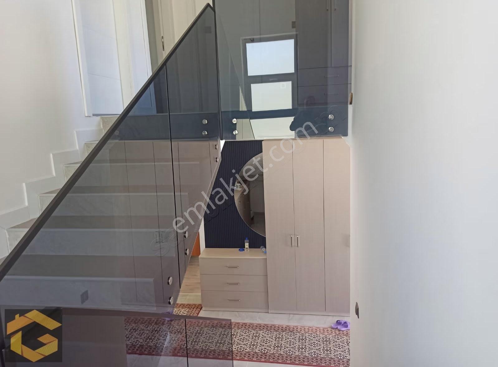 Sirkeli'de Lüks 4+1 Satılık Villa - Görsel 14