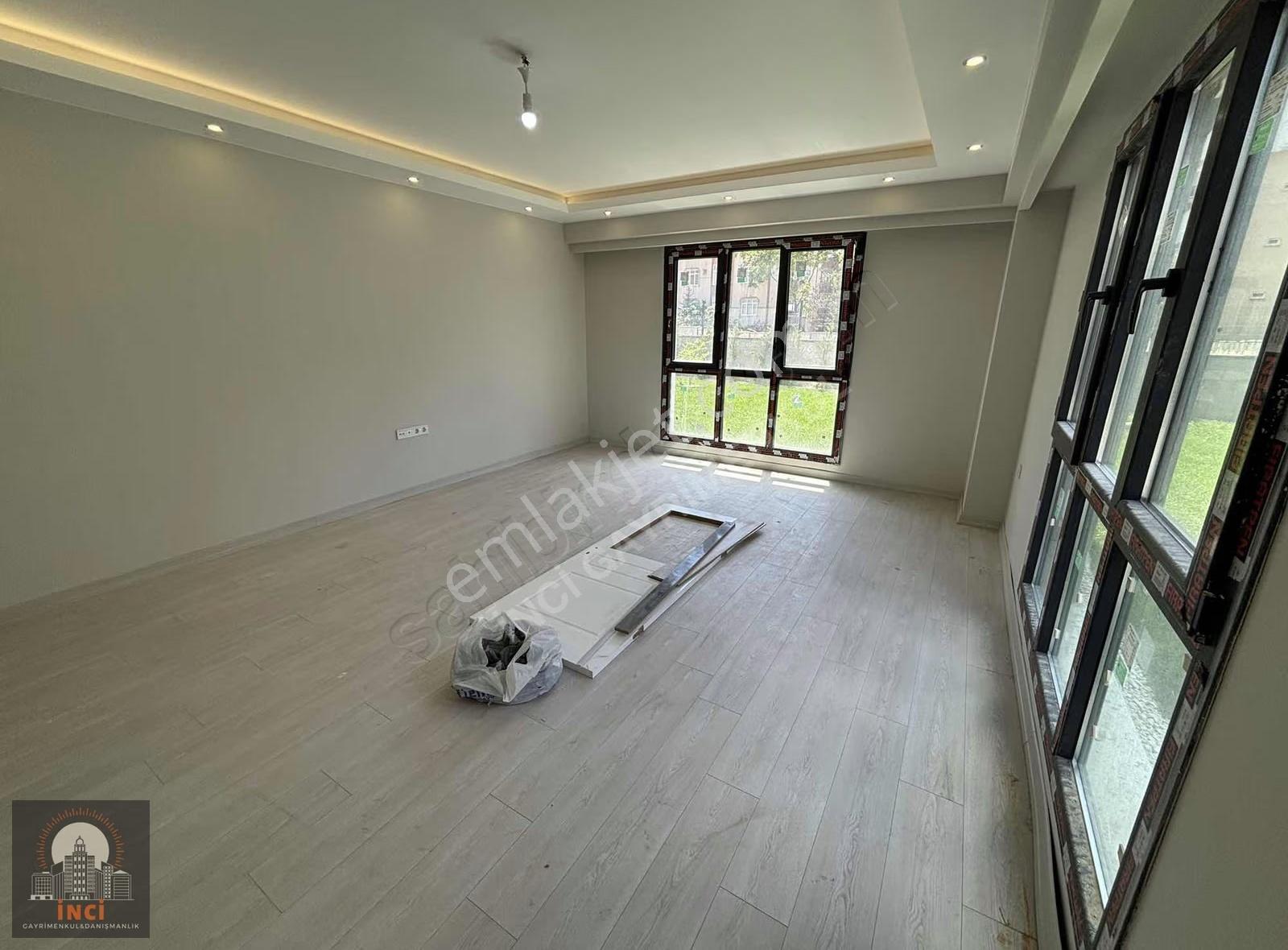 Site İçerisinde Lüx Sıfır Kiralık Daire Metro Ya 350 M Mesafede - Görsel 21