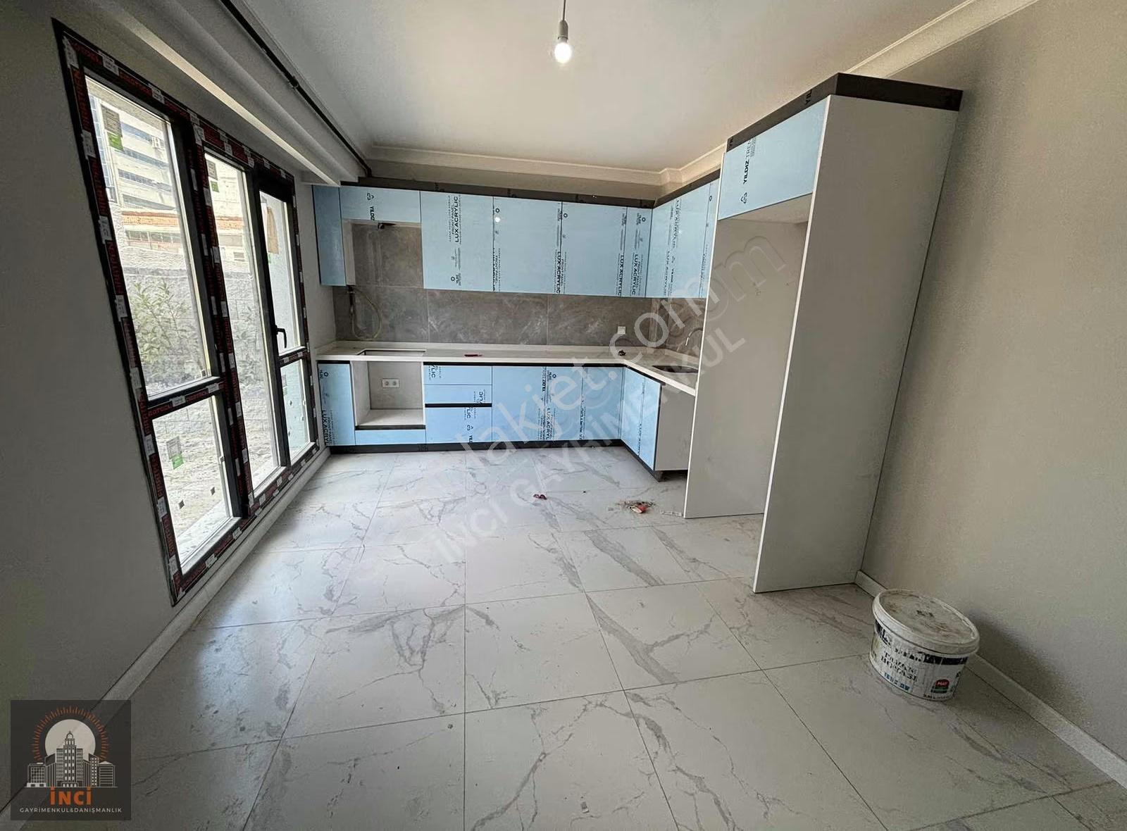 Site İçerisinde Lüx Sıfır Kiralık Daire Metro Ya 350 M Mesafede - Görsel 19