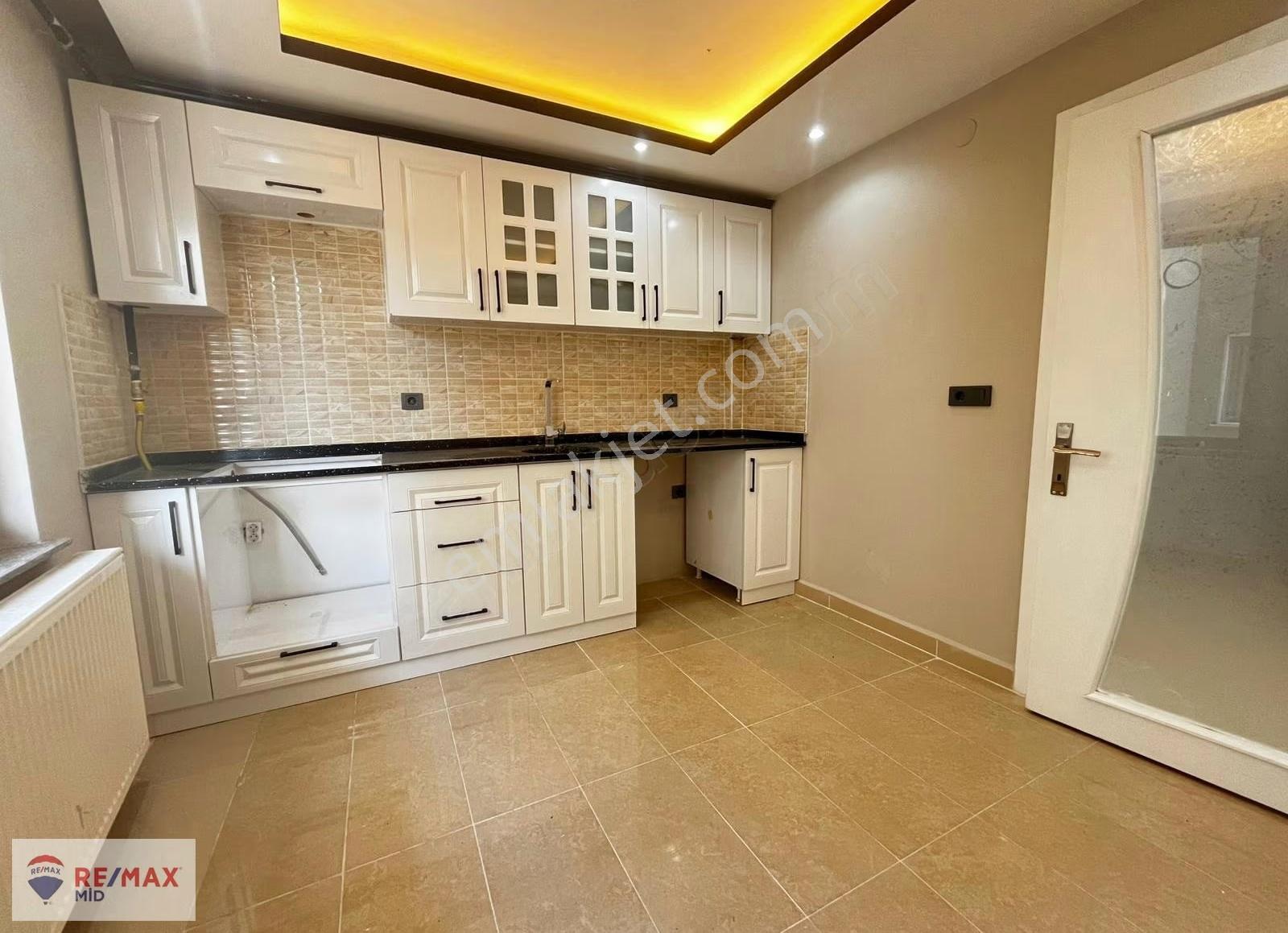 Remax Mid Hasanbasri Çantay Mah Yüksek Giriş Satılık 3+1 Daire - Görsel 5