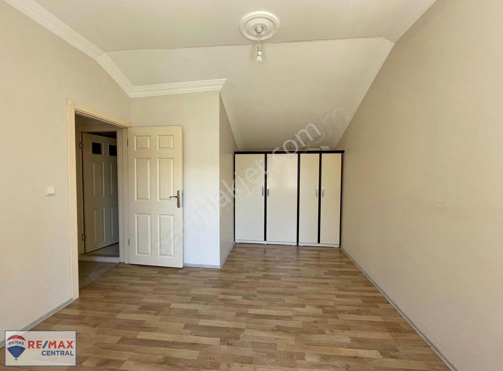 Remax Central'den Sularbaşı Mahallesinde Satılık 5+1 Dublex - Görsel 2