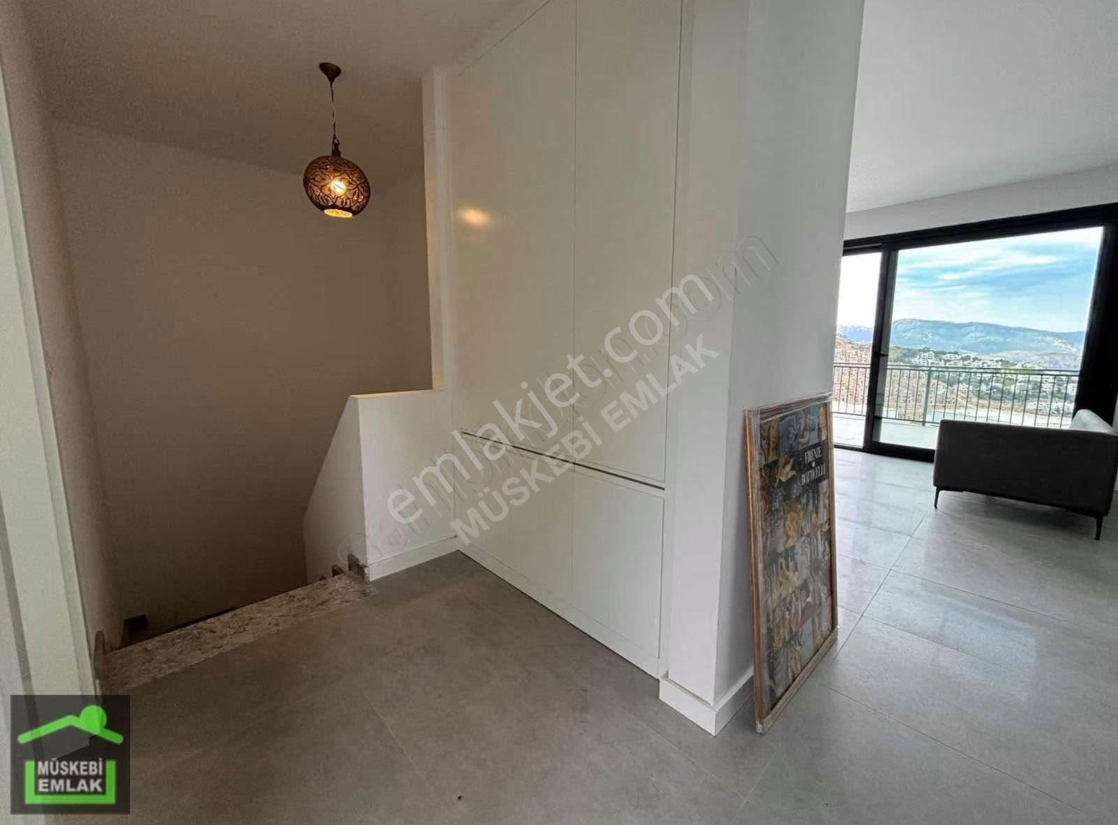 Bodrum Bağla Panoramik Manzaralı Tam Müstakil 4+1 Dubleks Villa - Görsel 3