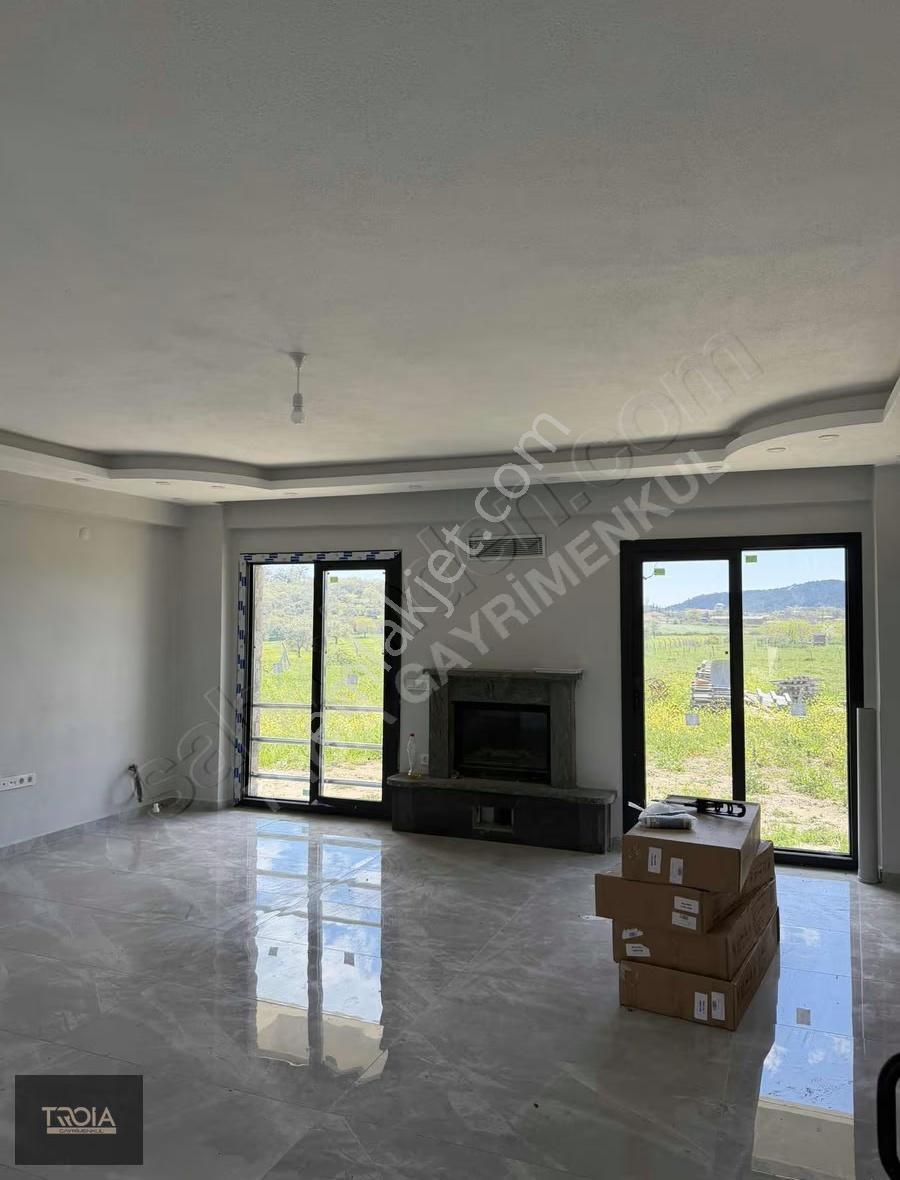 Ayvacık Hüseyinfakı 684 M²arsa İçerisinde Havuzlu Müstakil Villa - Görsel 7