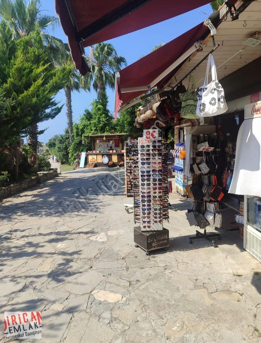 Antalya Manavgat Side'de Çantacı Dükkan Mağazası Devren Kiralık - Görsel 3