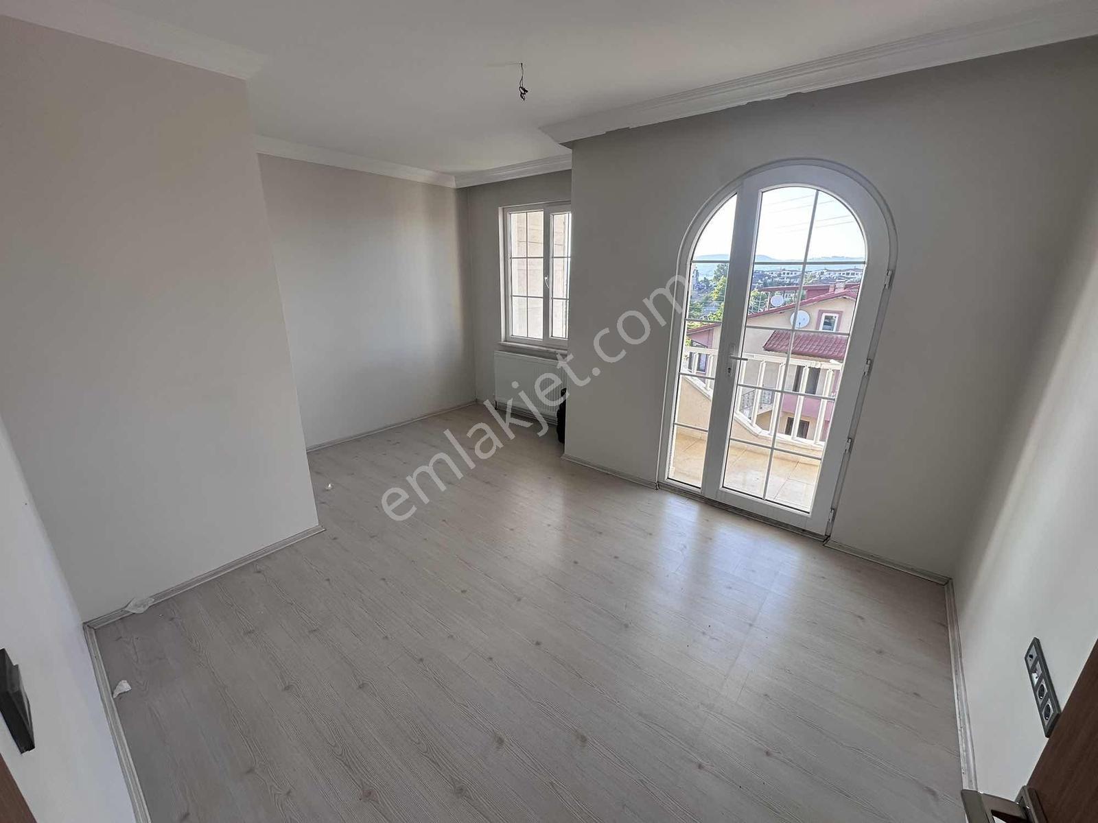 Arkun Gayirmenkul'den Merkezi Konumda Kiralık Daire - Görsel 3