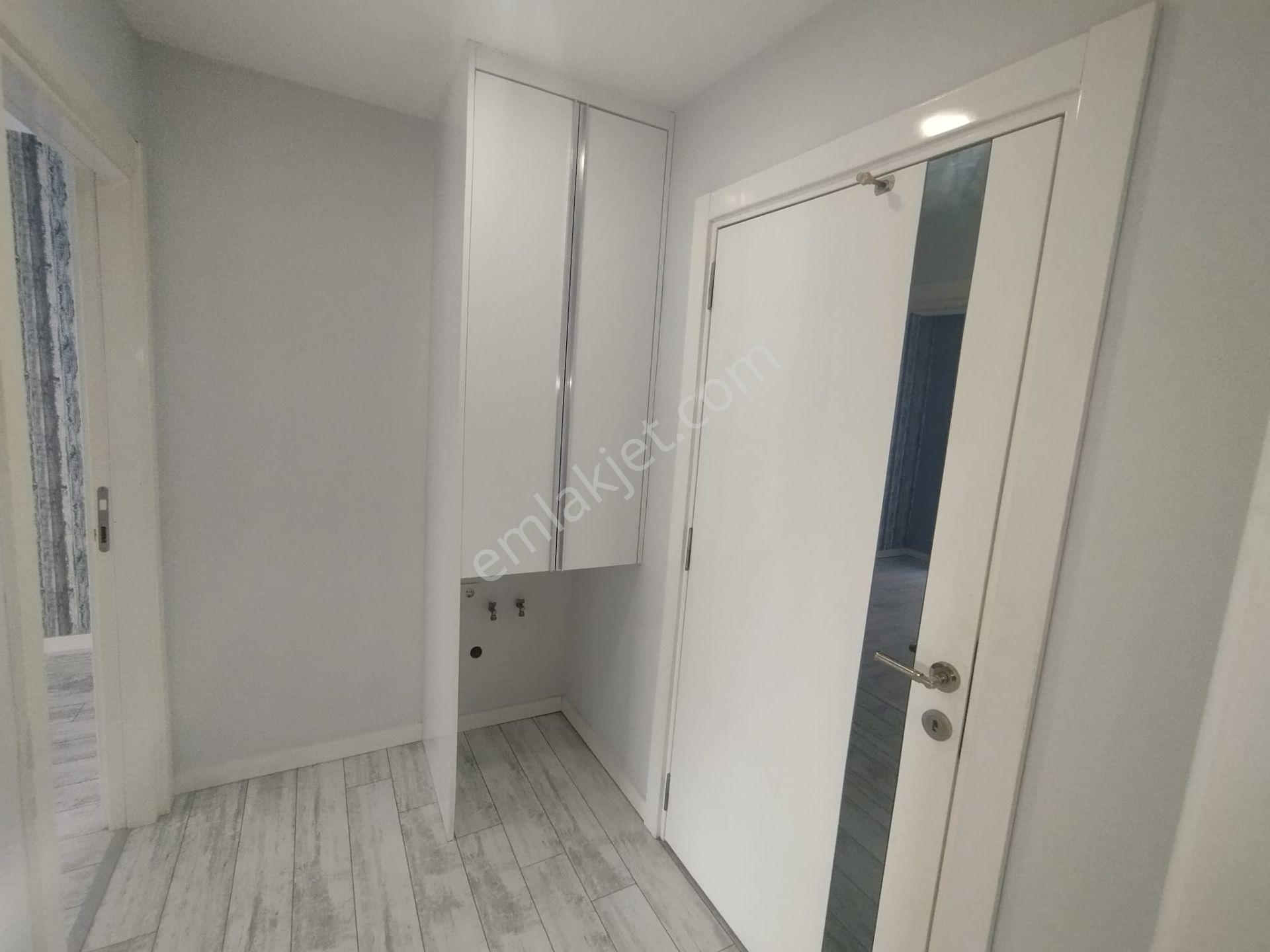 Beyazevlerde Sitede Kapalı Otoparklı 2+1 Ebeveyn Banyolu Doğalgazlı Lüks Daire - Görsel 24