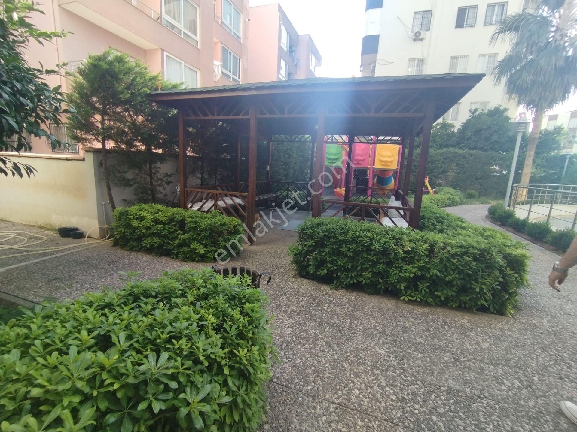 Beyazevlerde Sitede Kapalı Otoparklı 2+1 Ebeveyn Banyolu Doğalgazlı Lüks Daire - Görsel 12