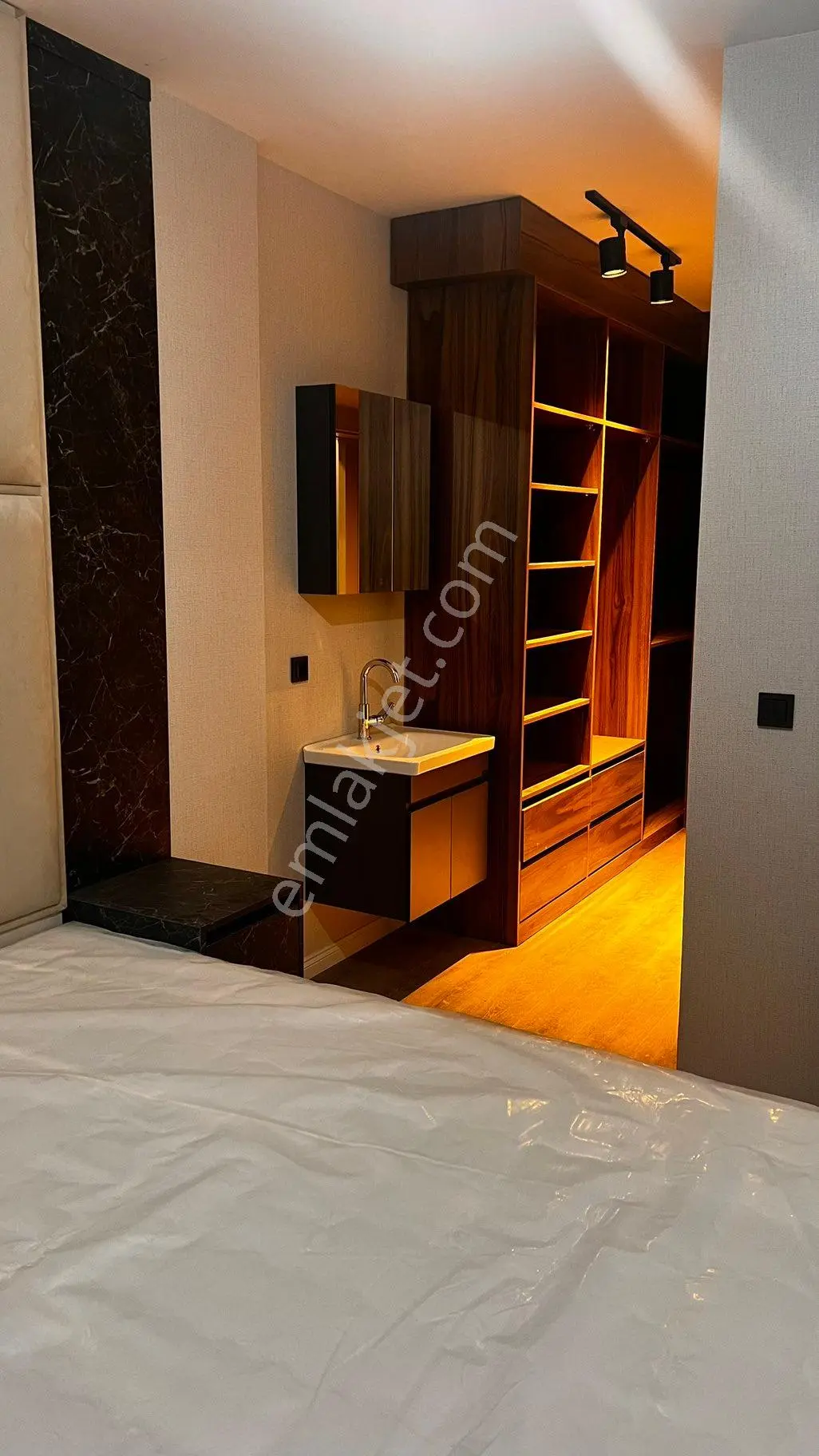 Aksaray Tacin Mahallesi 1,5+1 Eşyalı Kiralık Daire
