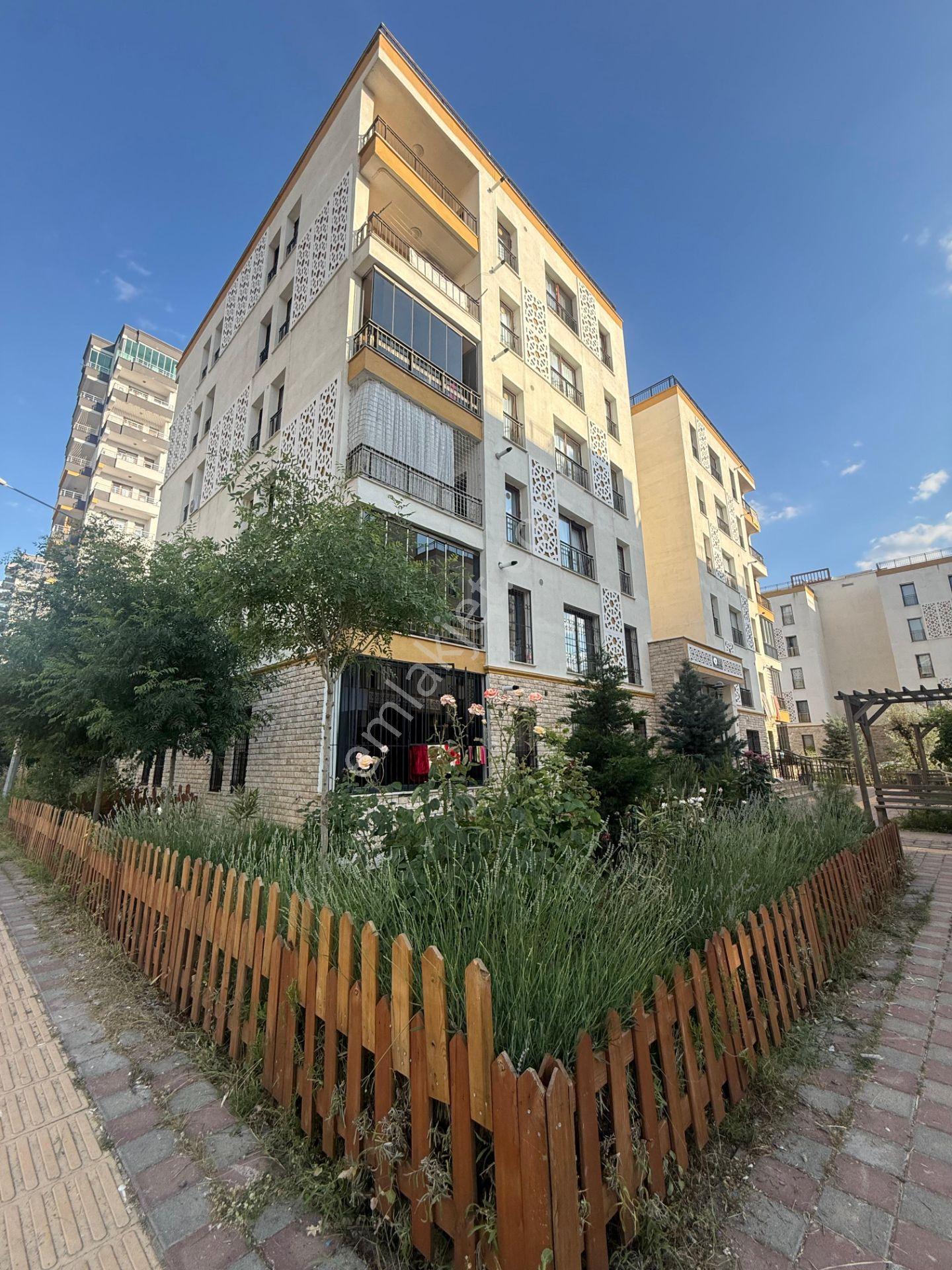 Incom Lıne Gayrimenkul Satıyor 2+1 Geniş Aile Dairesi Winstown Avm Civarı