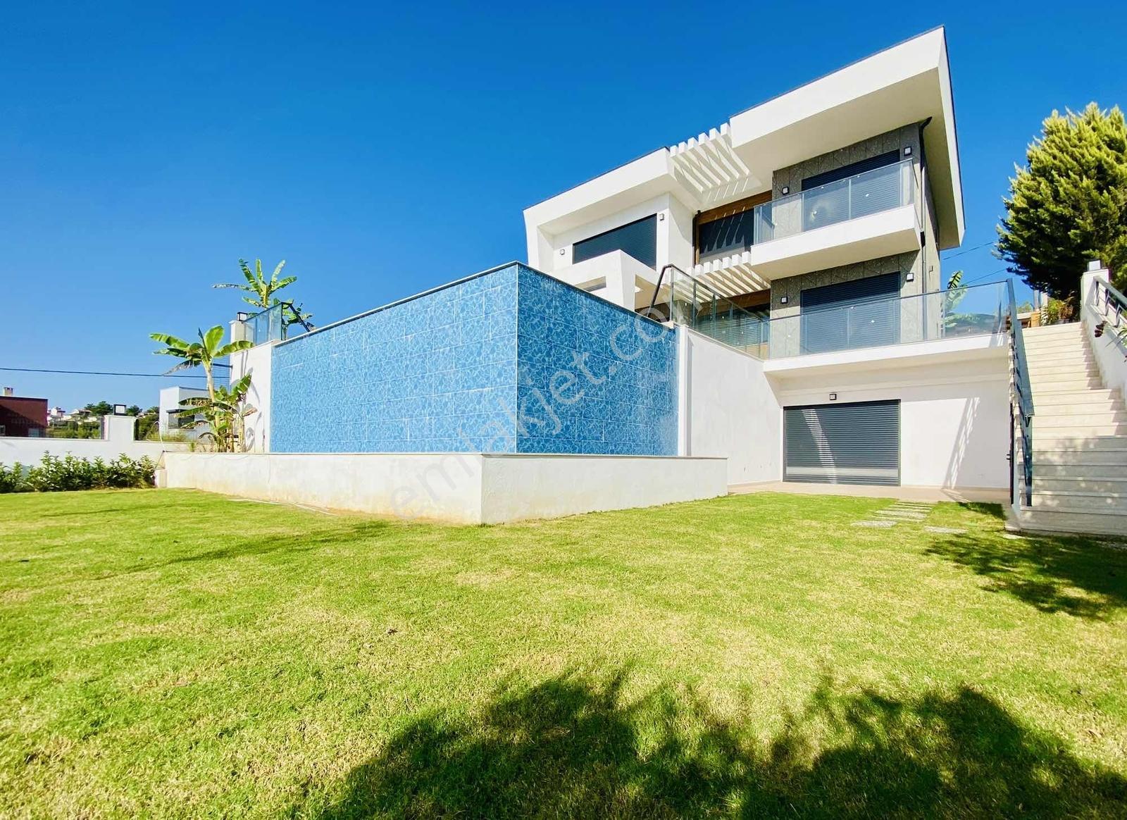 Özel Havuzlu, Panoramik Deniz Manzaralı, Hamam Saunalı Villa - Görsel 12