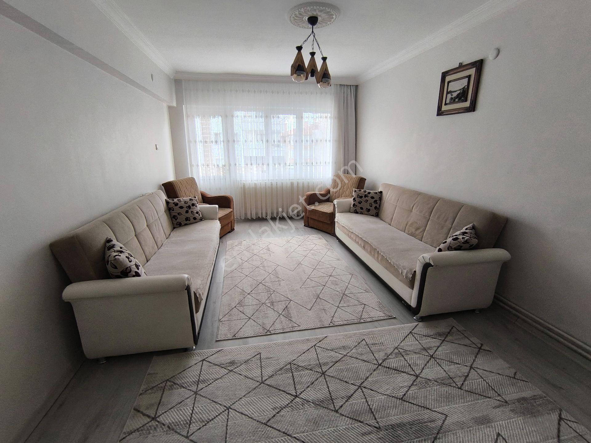 Selçuklu Mahallesi'nde Satılık Ferah Ve Bakımlı 3+1 Daire - Görsel 14