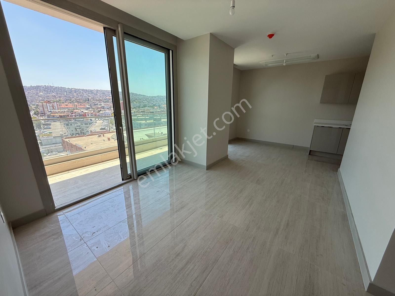 Megapol İzmir'de 1+1 İş Yeri Ve Konut Kullanımına Uygun Kiralık - Görsel 4