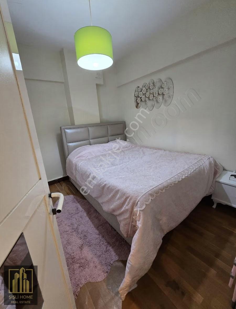 Şişli Merkezde 1. Kat Full Eşyalı Lüks Daire - Görsel 12