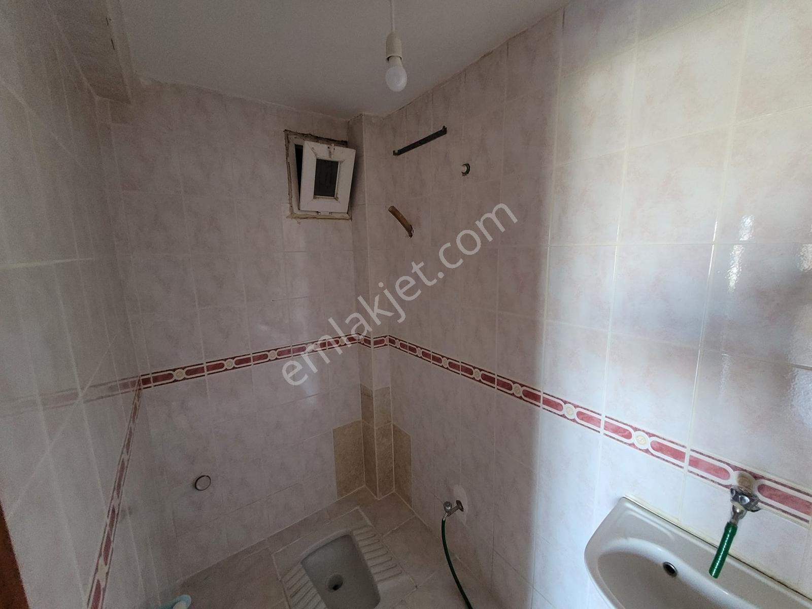 Silivri Yeni Mh. Kiralık 3+1 Daire Ara Kat Site İçersinde Temiz - Görsel 29