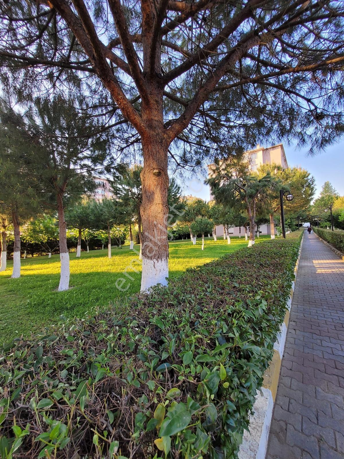 Silivri Yeni Mh. Kiralık 3+1 Daire Ara Kat Site İçersinde Temiz - Görsel 26